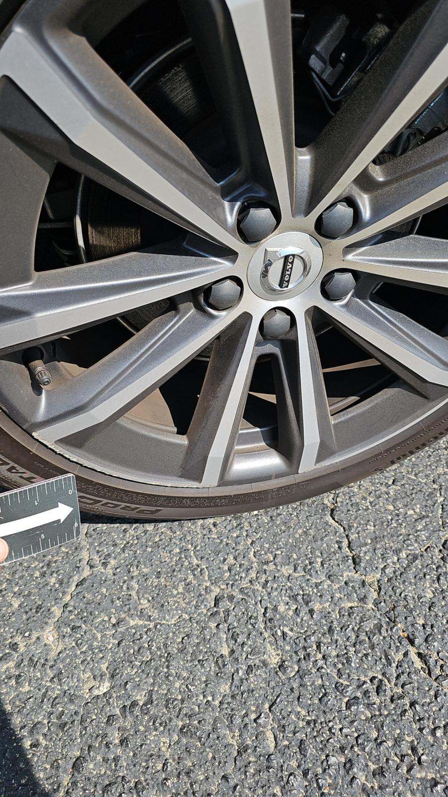 2022 Volvo S60 B5 Inscription FWD