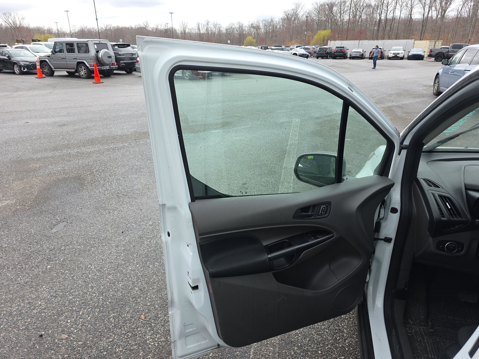 FORD TRANSIT CONNECT - 10