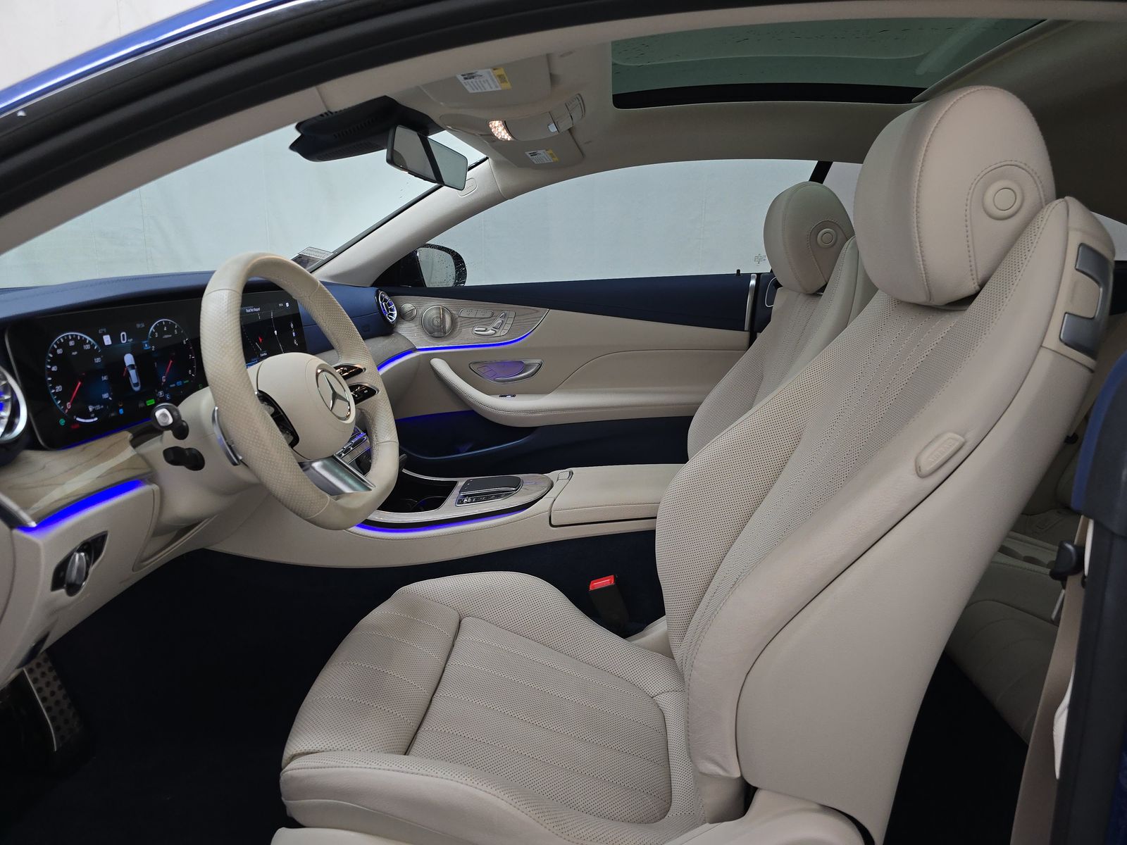 MERCEDES-BENZ E-CLASS - 8