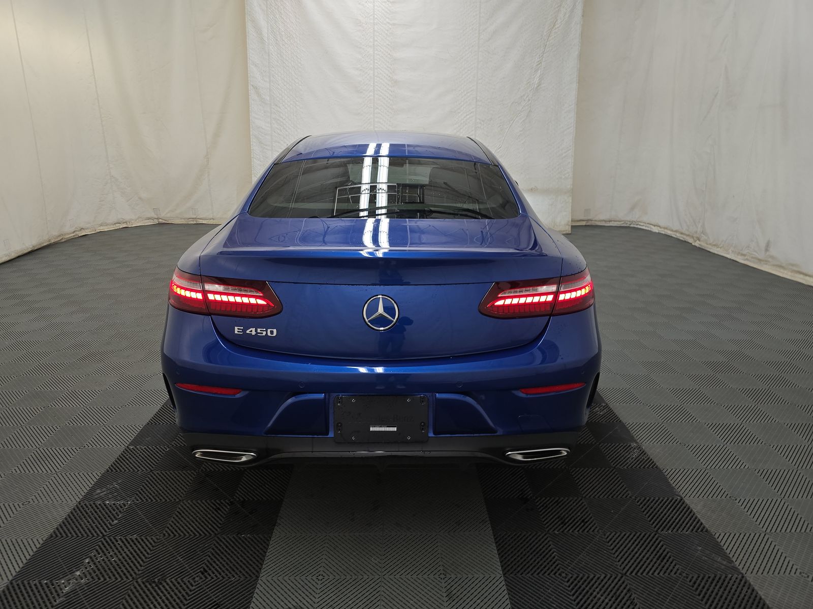 MERCEDES-BENZ E-CLASS - 6