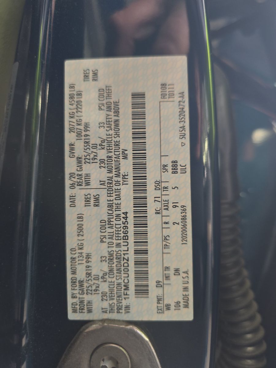 2020 Ford Escape Hybrid Titanium FWD