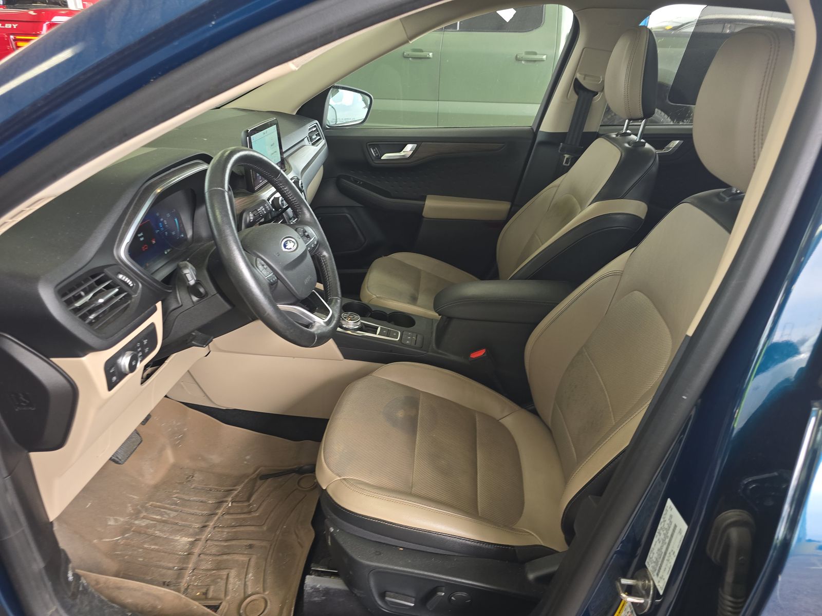 2020 Ford Escape Hybrid Titanium FWD