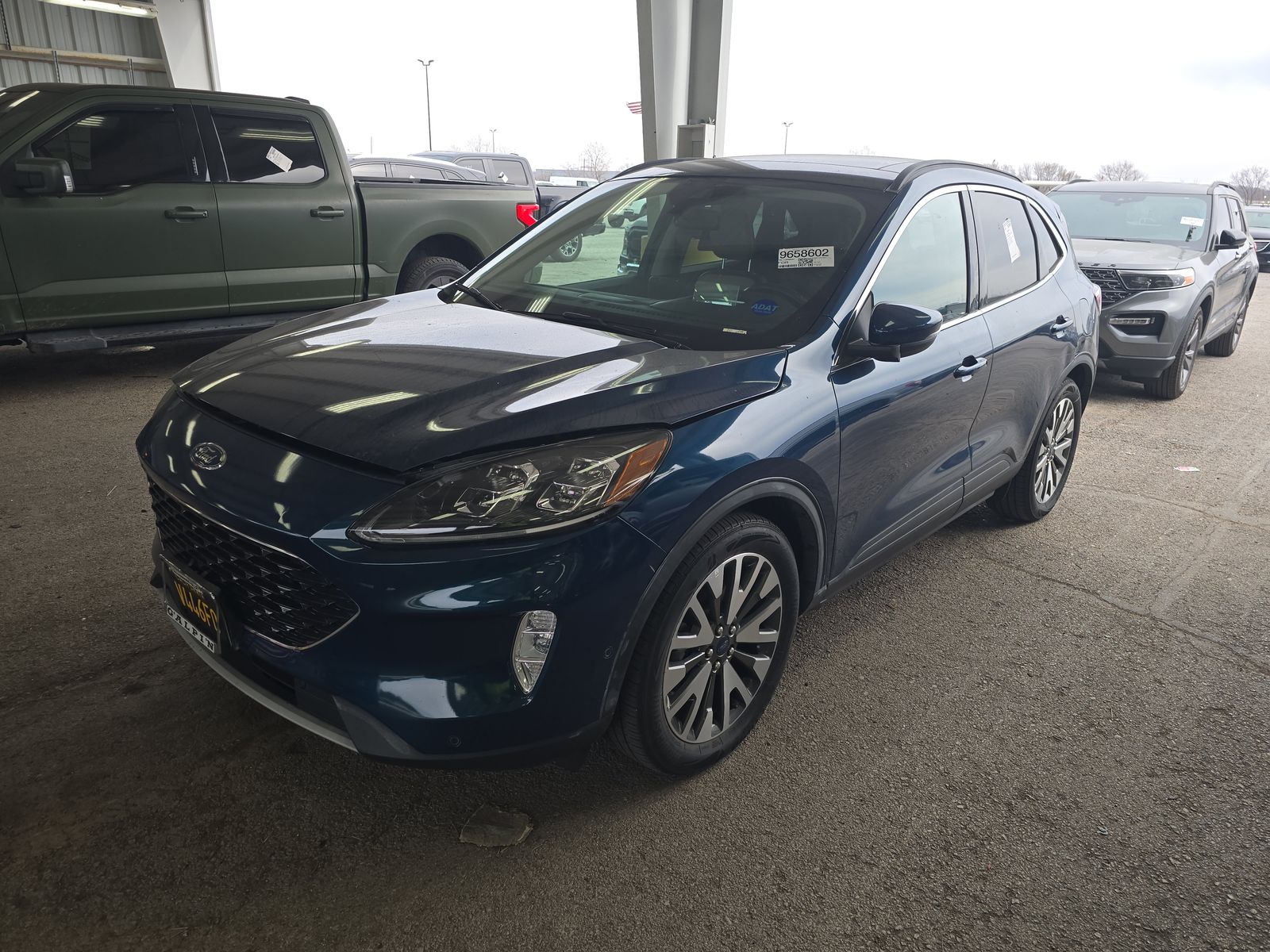 2020 Ford Escape Hybrid Titanium FWD