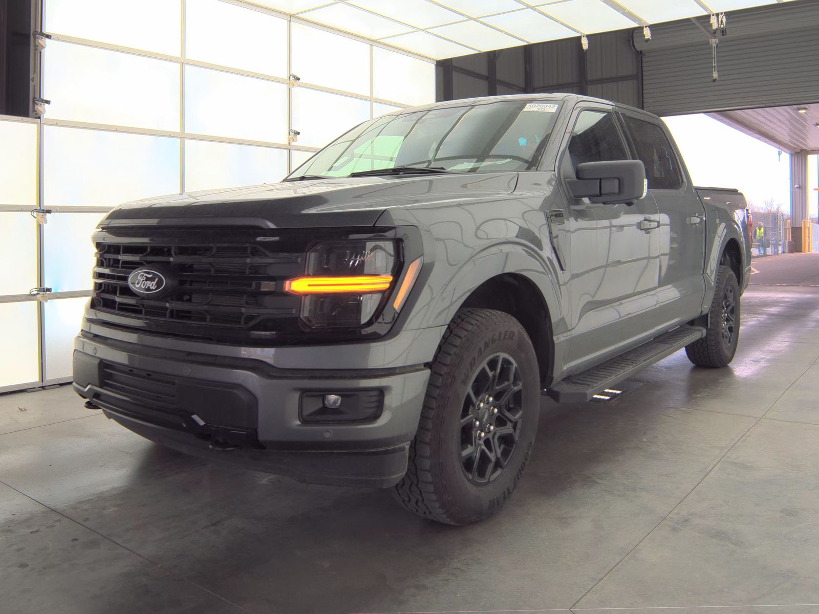 2025 Ford F-150 XLT AWD