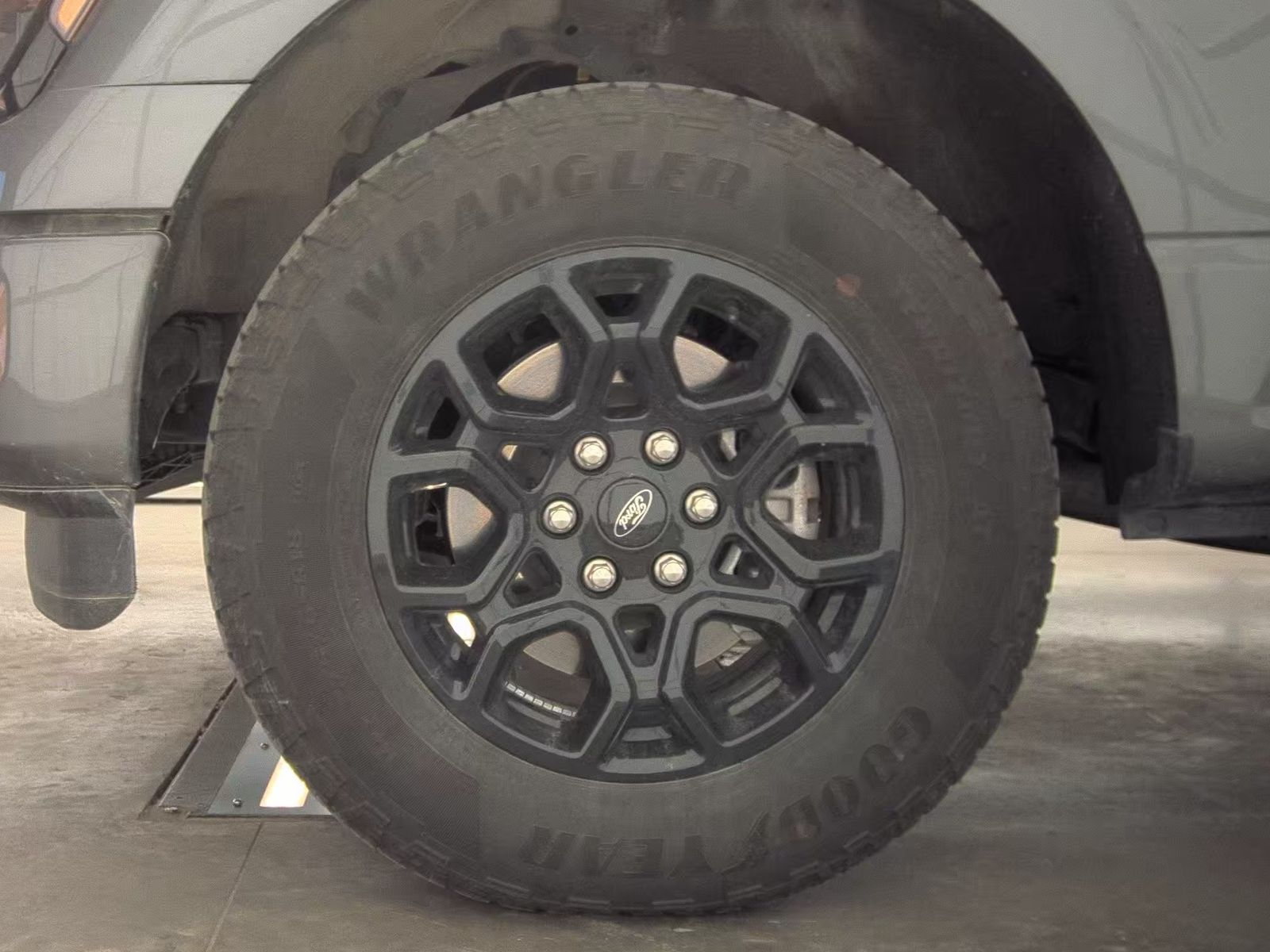 2025 Ford F-150 XLT AWD