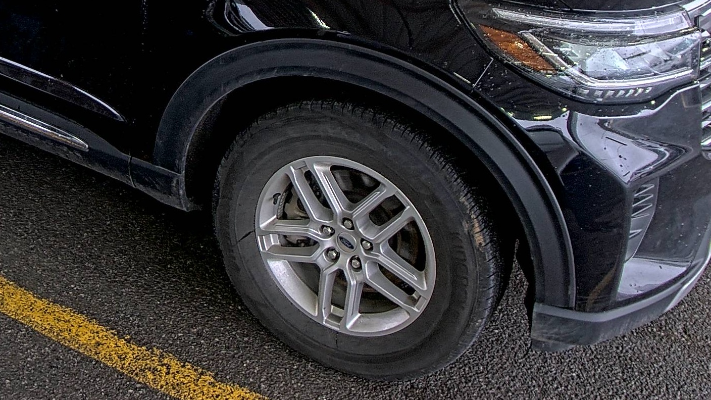 2025 Ford Explorer Active AWD