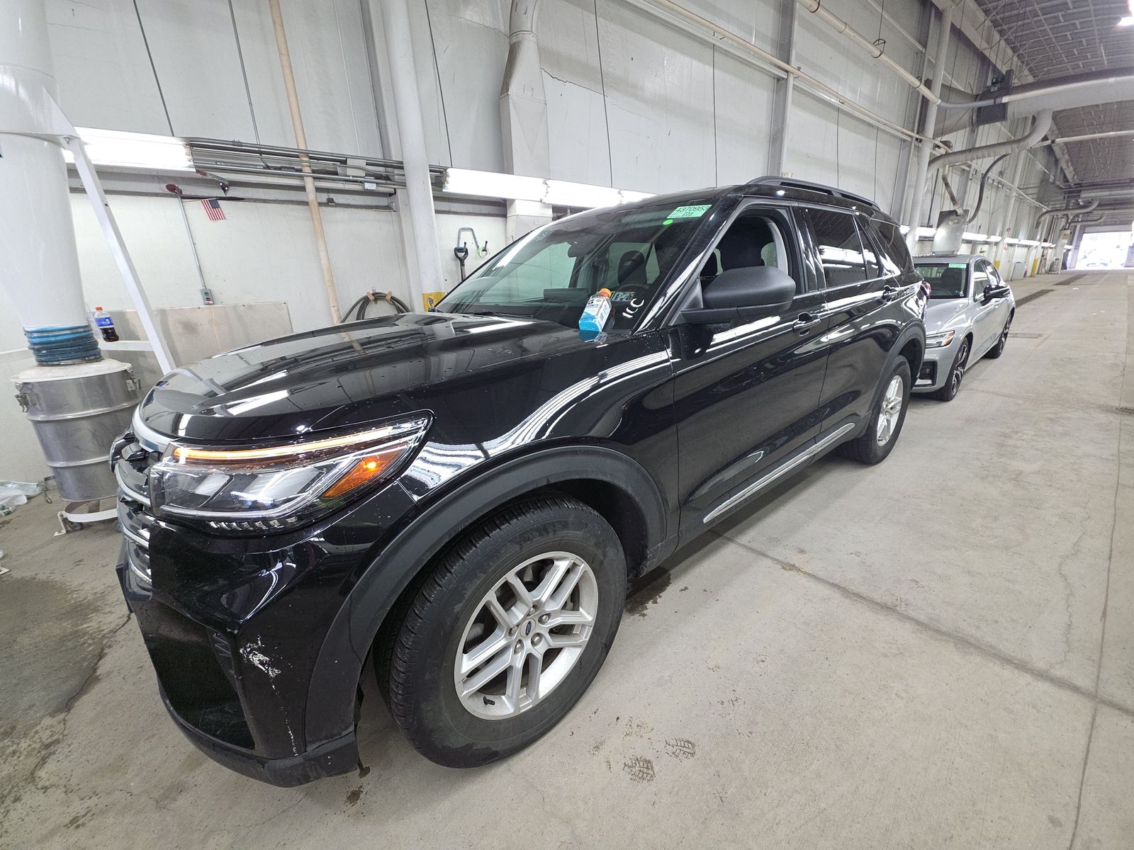 2025 Ford Explorer Active AWD