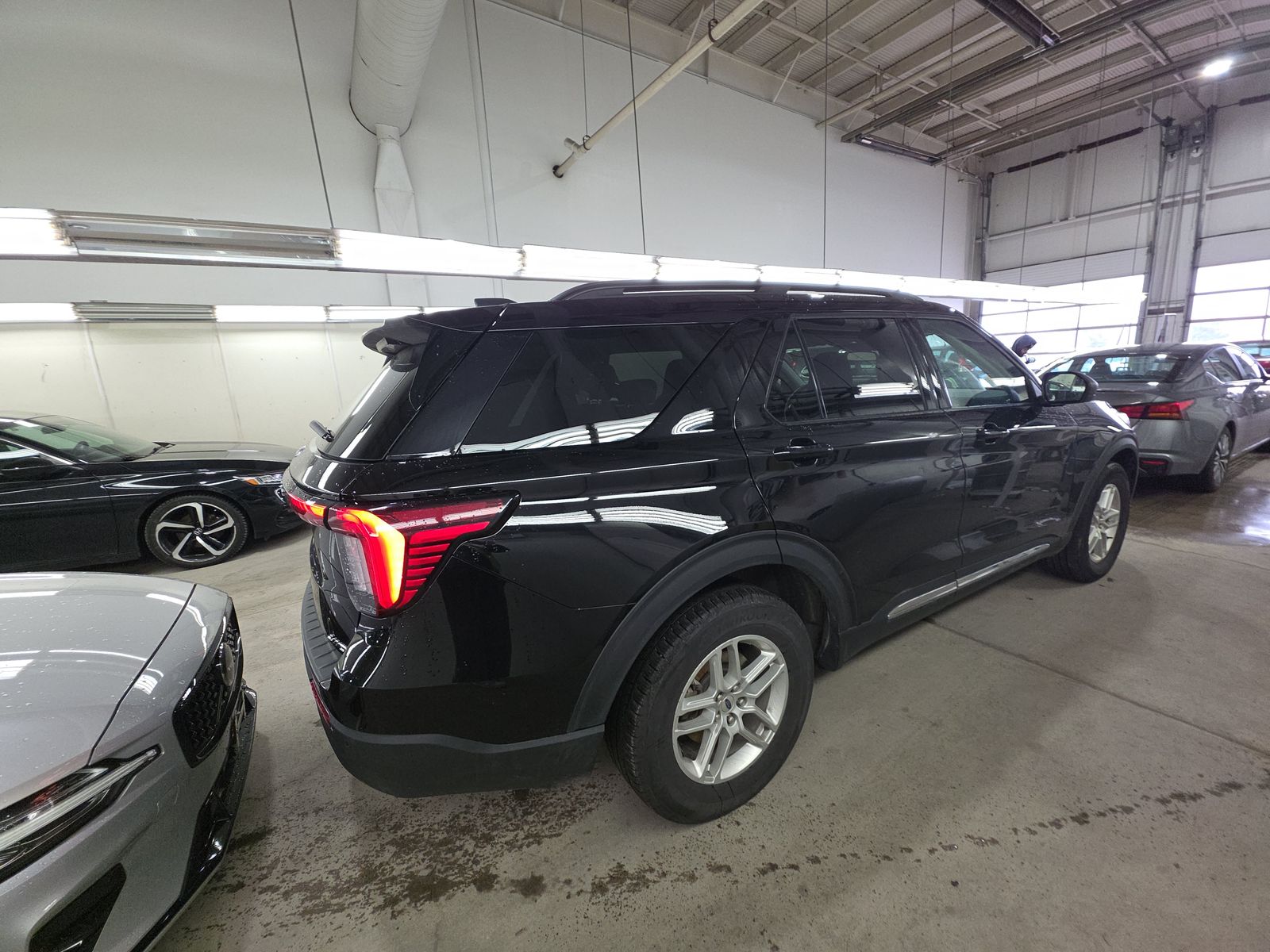 2025 Ford Explorer Active AWD