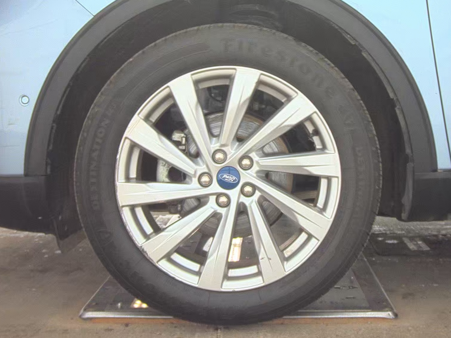 FORD ESCAPE - 9