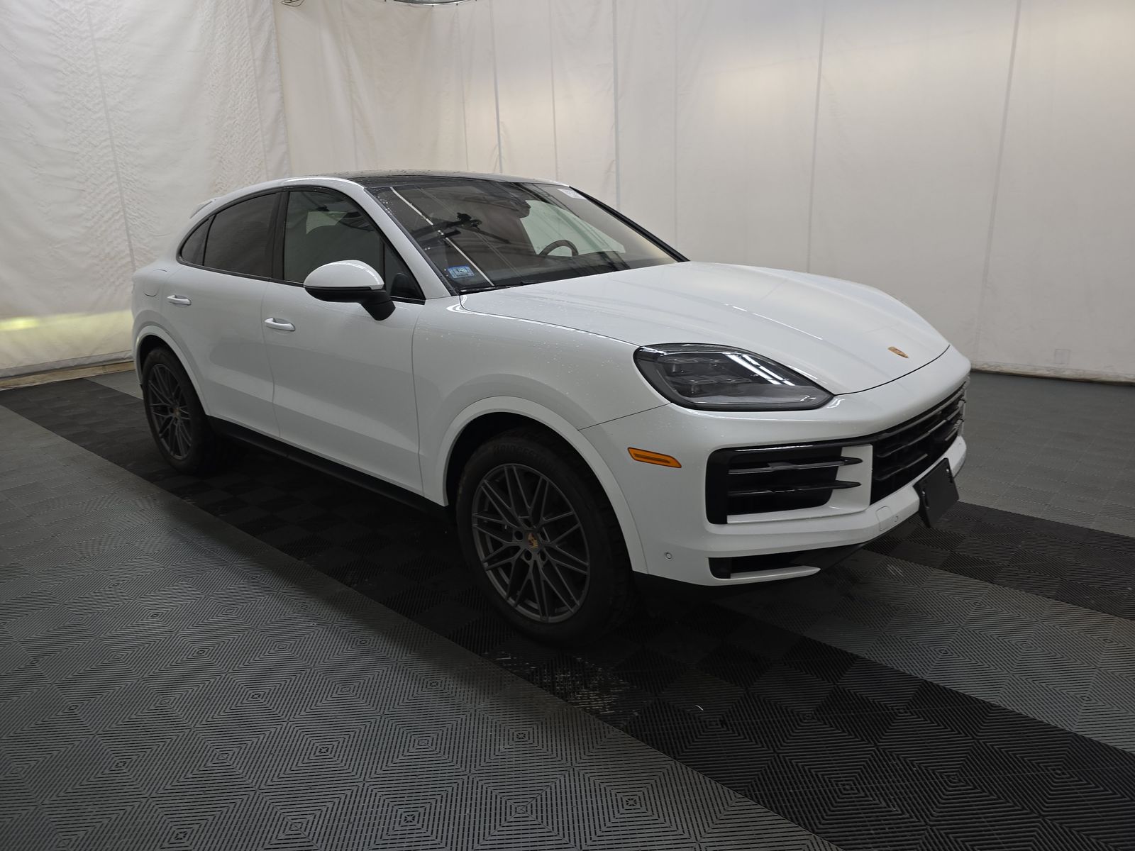 PORSCHE CAYENNE - 4