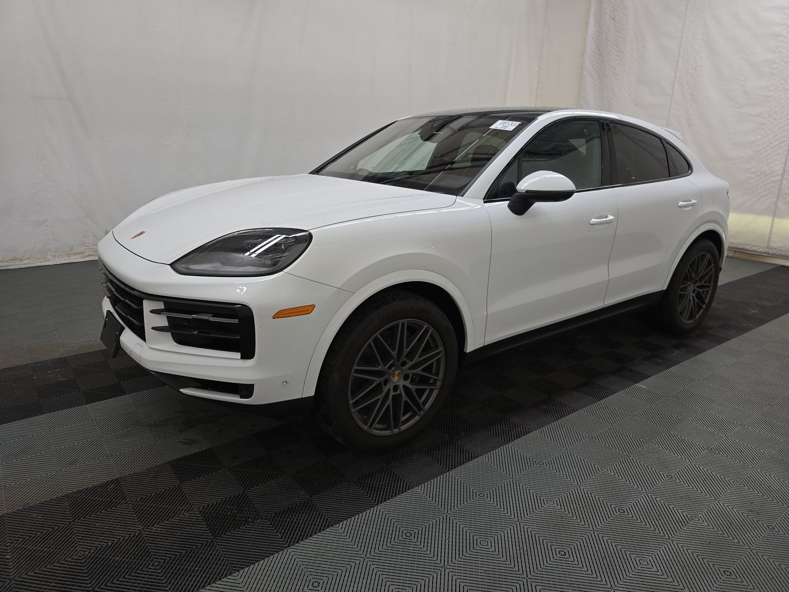 PORSCHE CAYENNE - 1