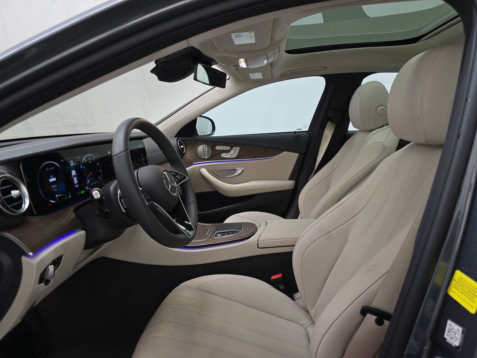 MERCEDES-BENZ E-CLASS - 8