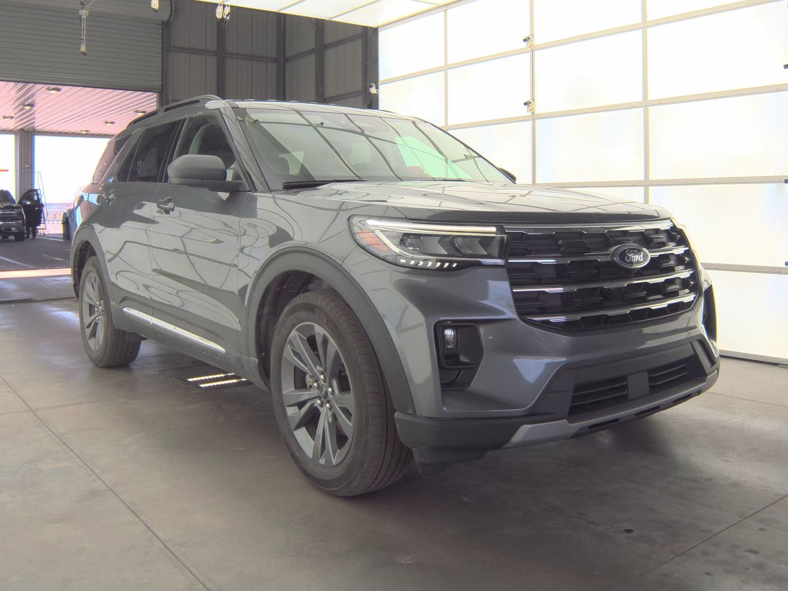 2025 Ford Explorer Active AWD