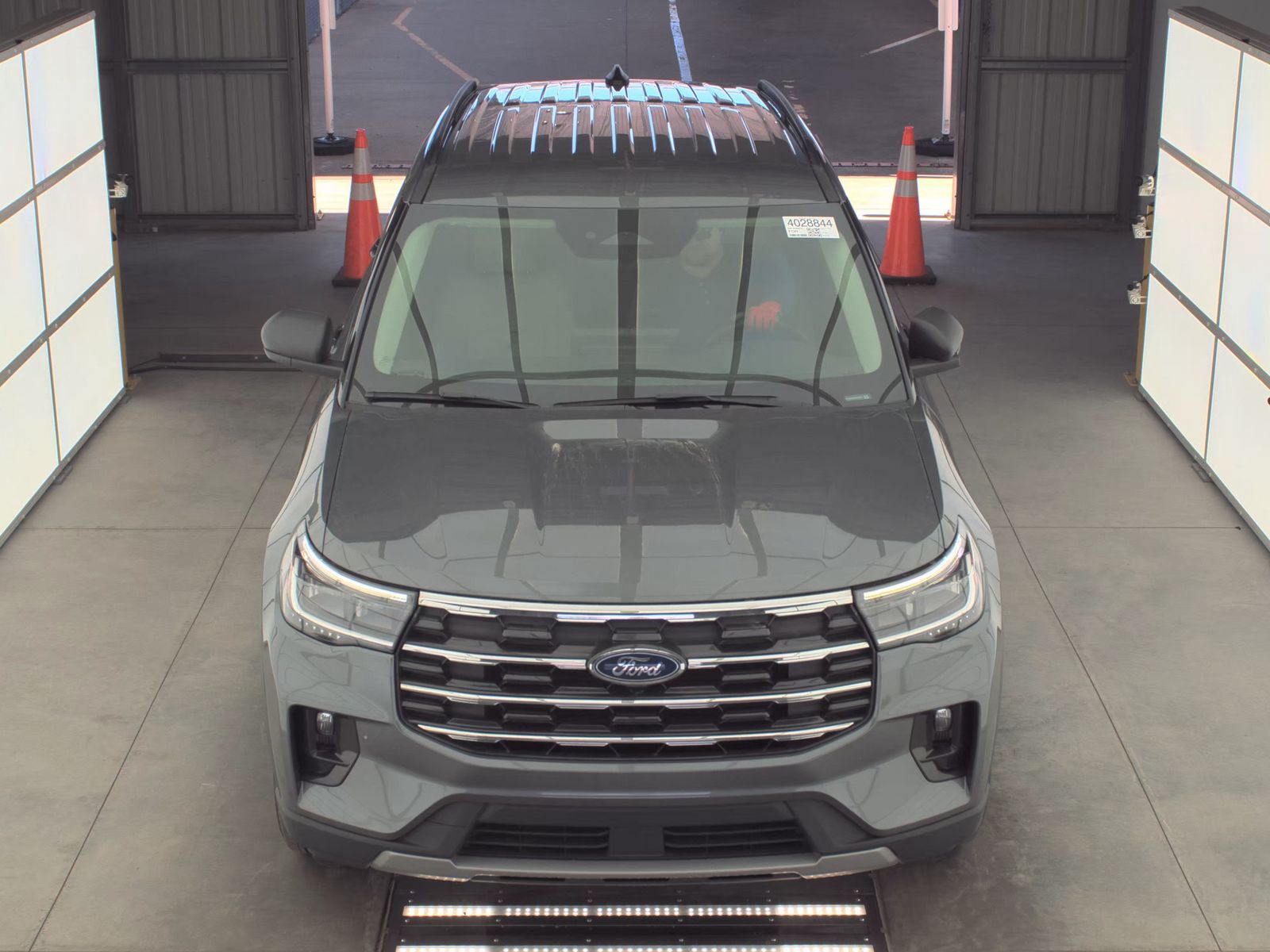 2025 Ford Explorer Active AWD