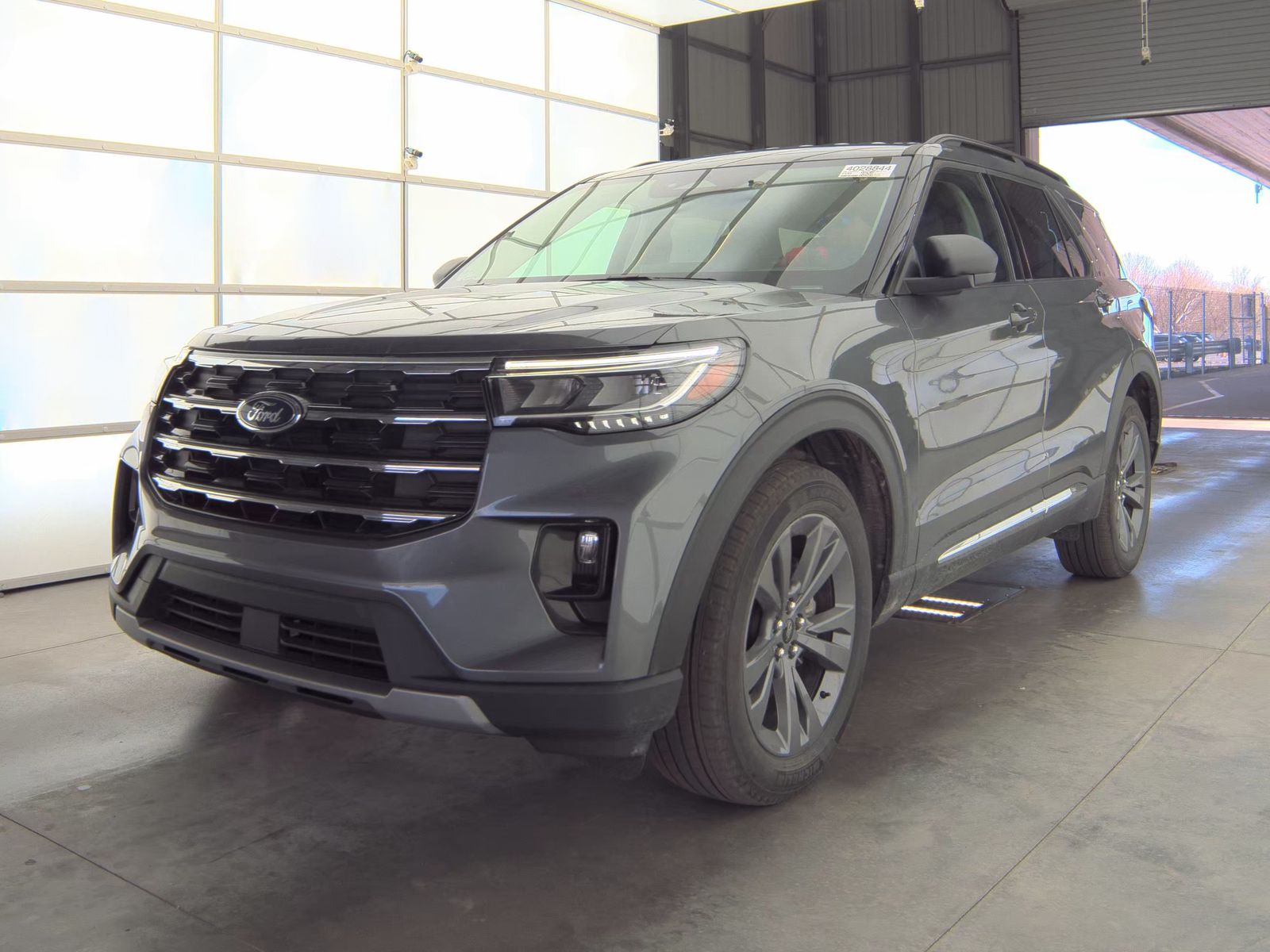 2025 Ford Explorer Active AWD