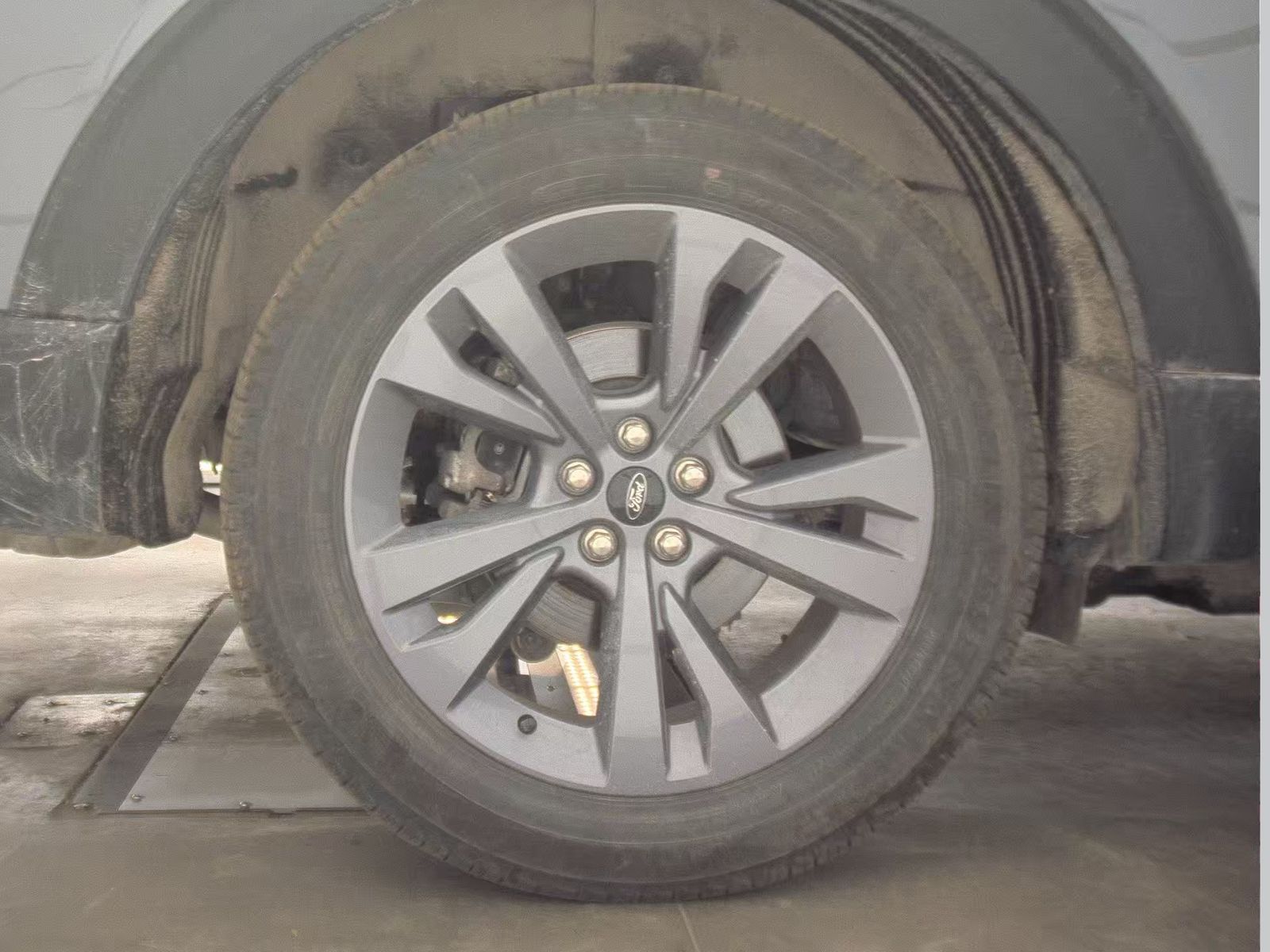 2025 Ford Explorer Active AWD