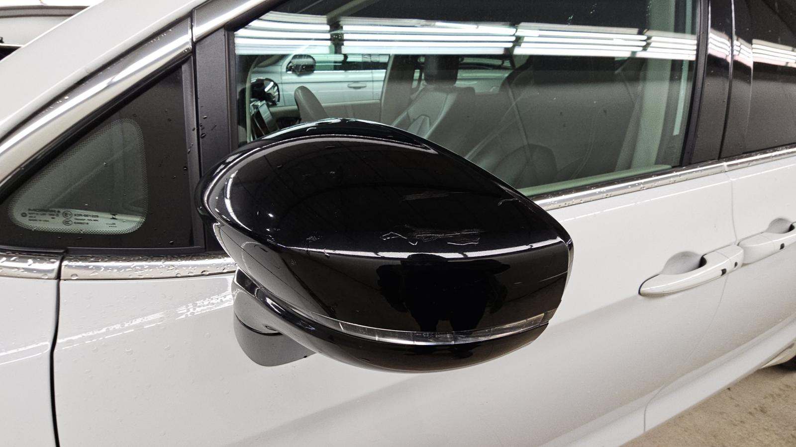 2024 Chrysler Pacifica Hybrid Select FWD