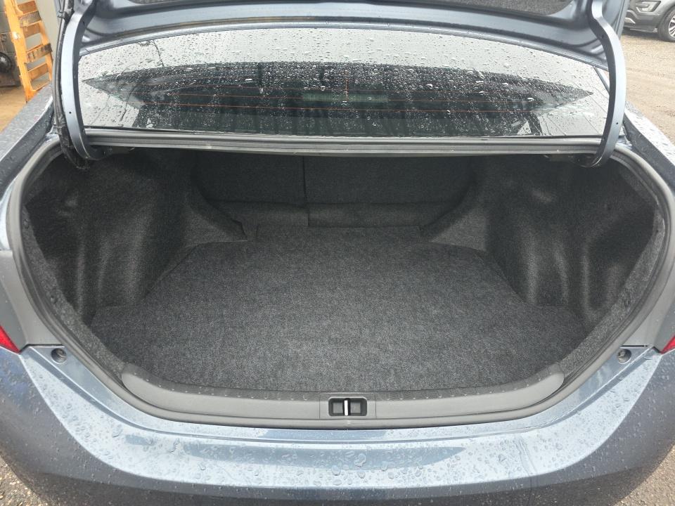 2019 Toyota Corolla SE FWD