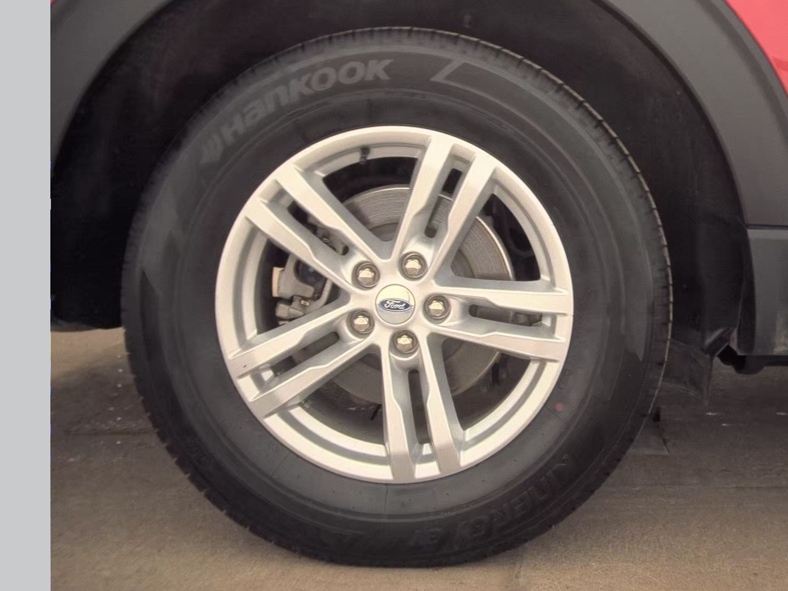 2023 Ford Explorer XLT AWD