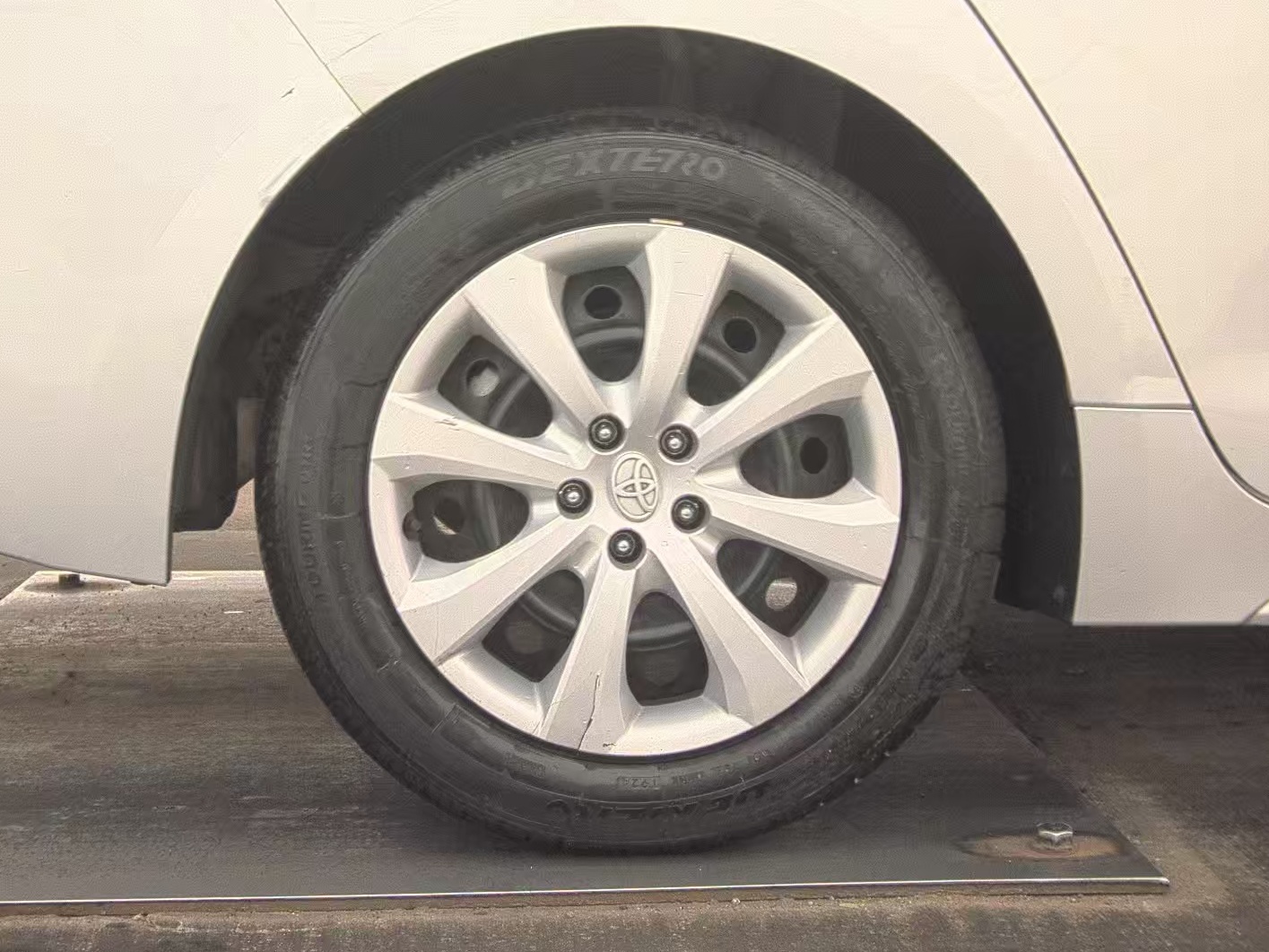 2024 Toyota Corolla LE FWD