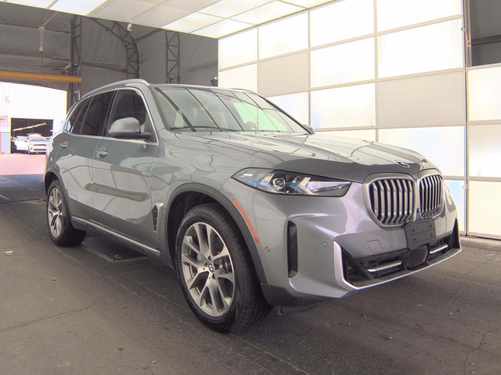 2025 BMW X5 xDrive40i AWD