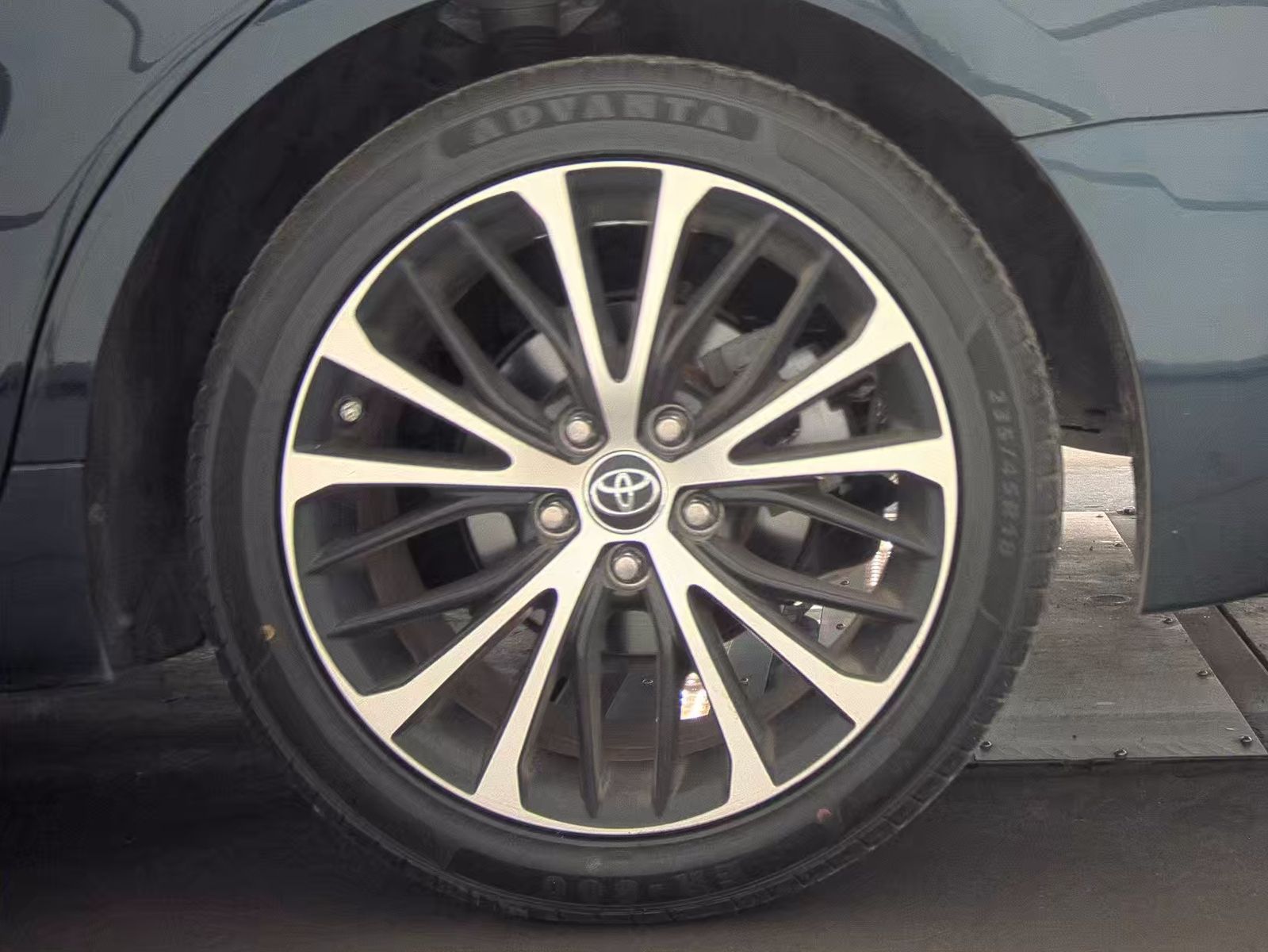 2019 Toyota Camry SE FWD