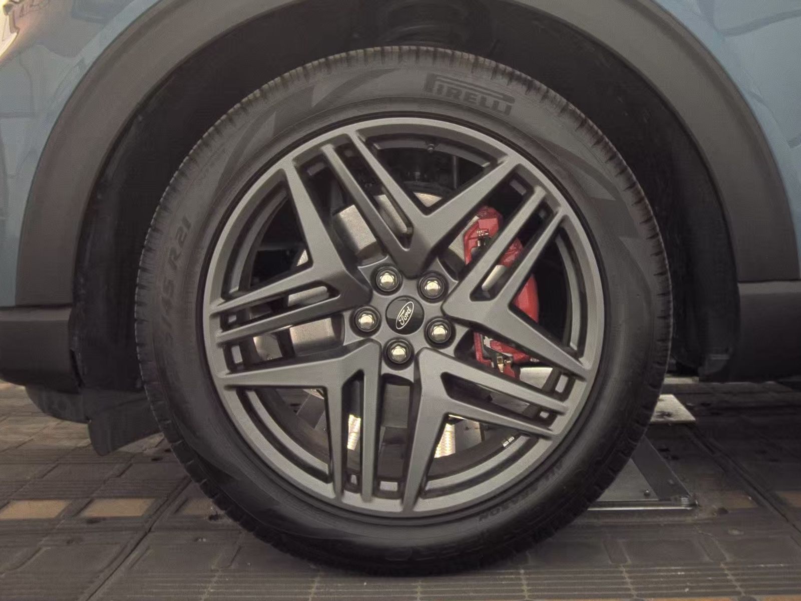 2025 Ford Explorer ST AWD