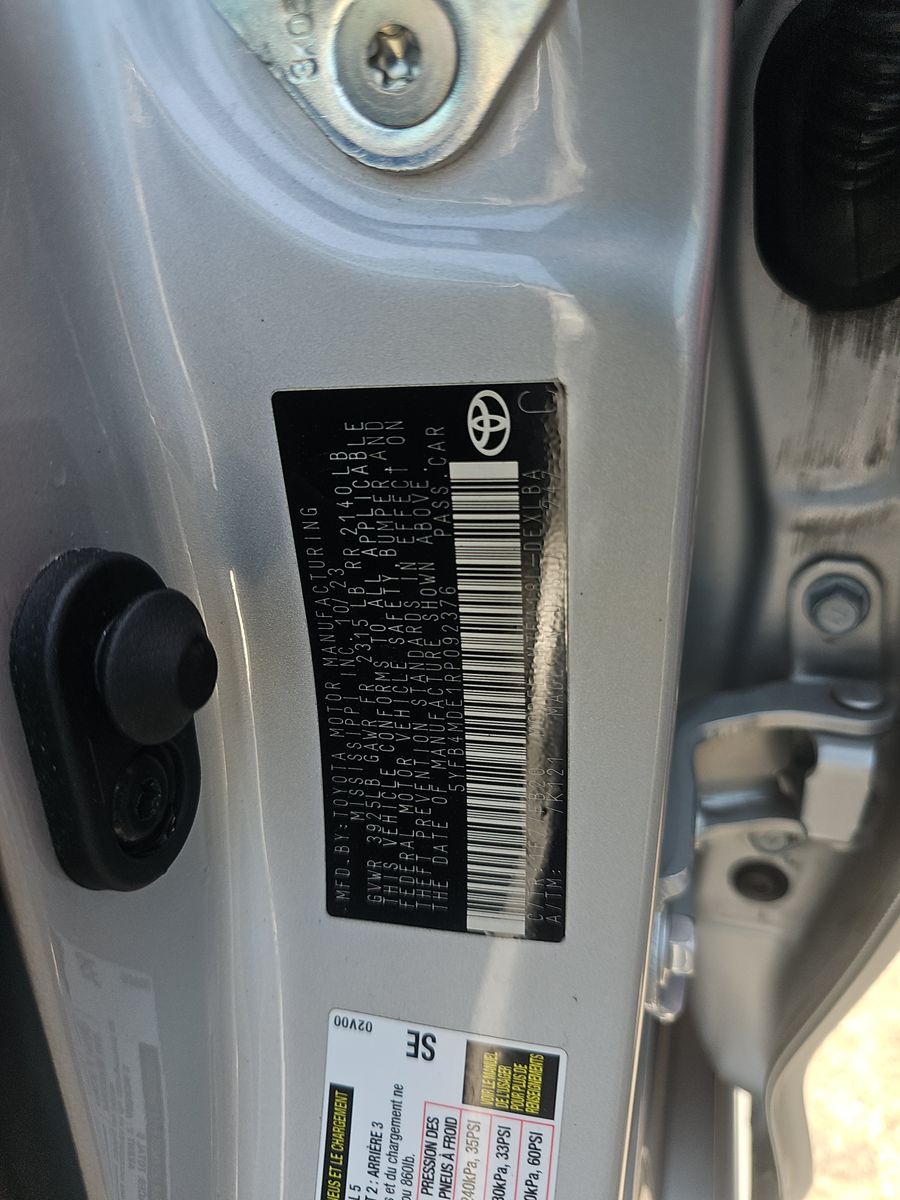 2024 Toyota Corolla LE FWD