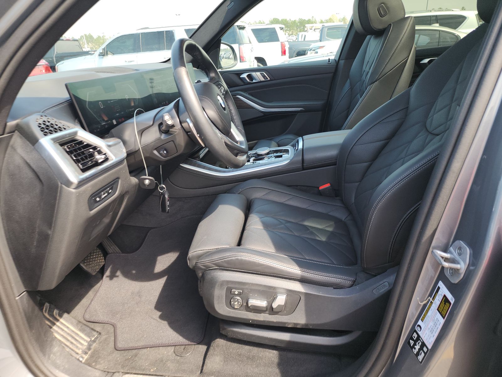 2025 BMW X5 xDrive40i AWD