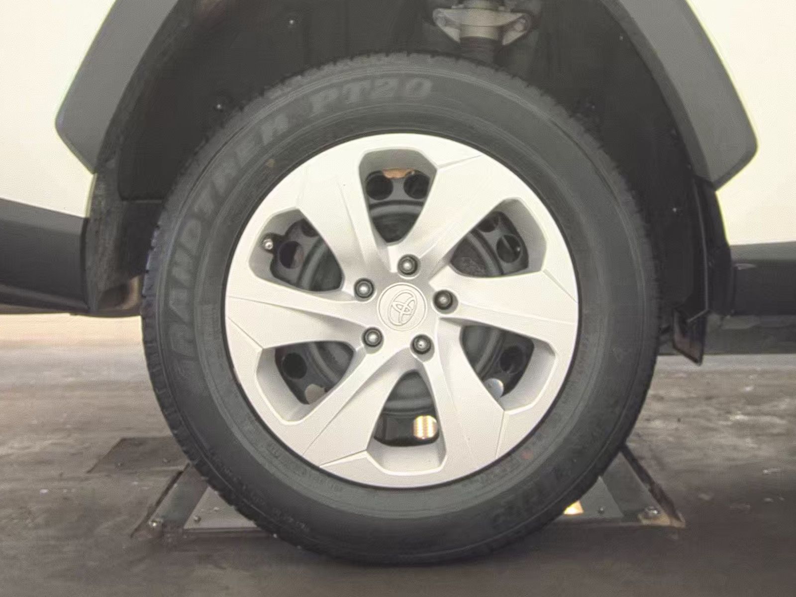 2024 Toyota RAV4 LE AWD