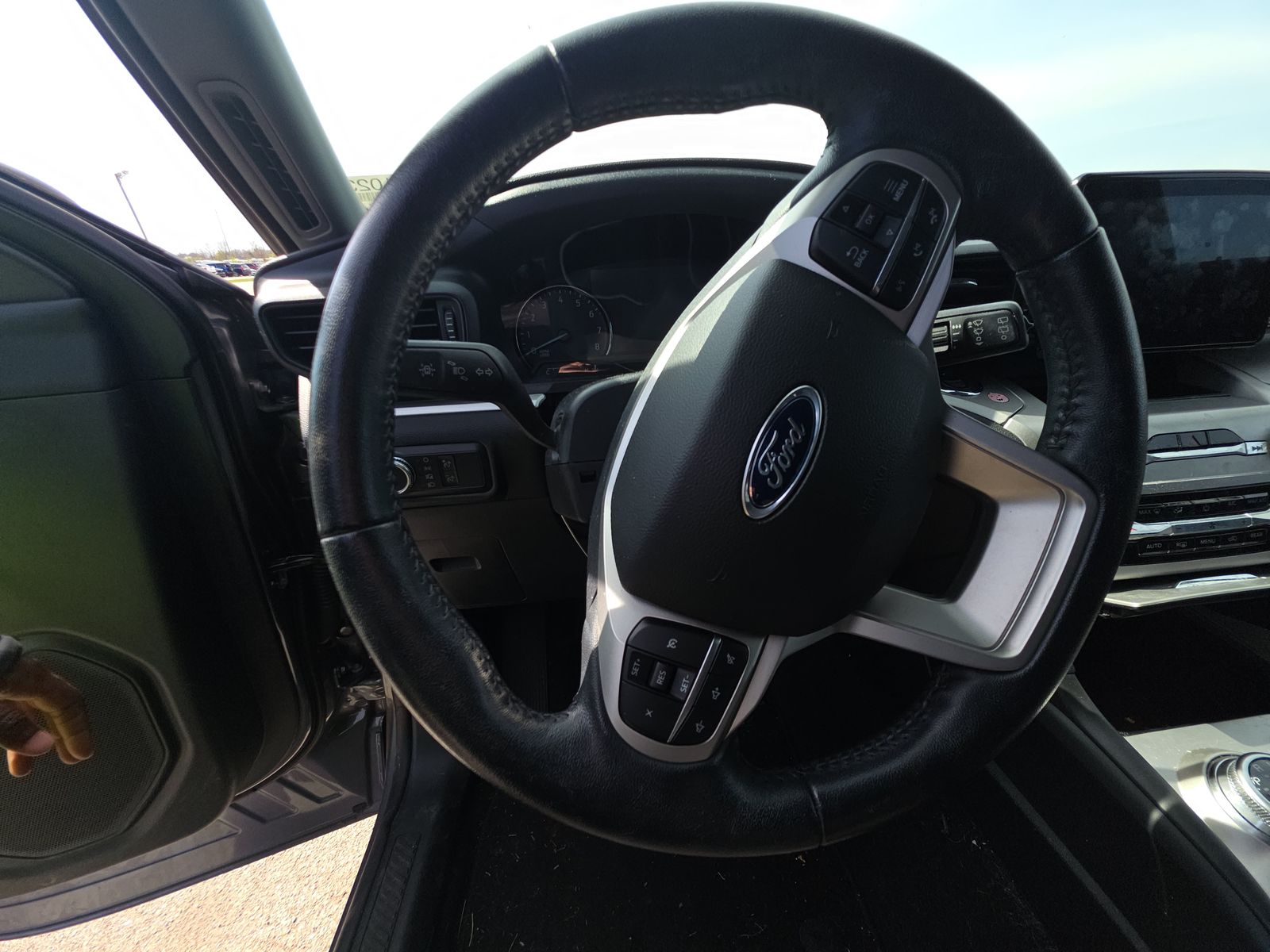 2022 Ford Explorer XLT RWD