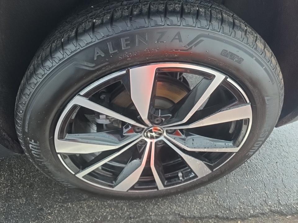 2024 Volkswagen Atlas 2.0T SEL Premium R-Line AWD