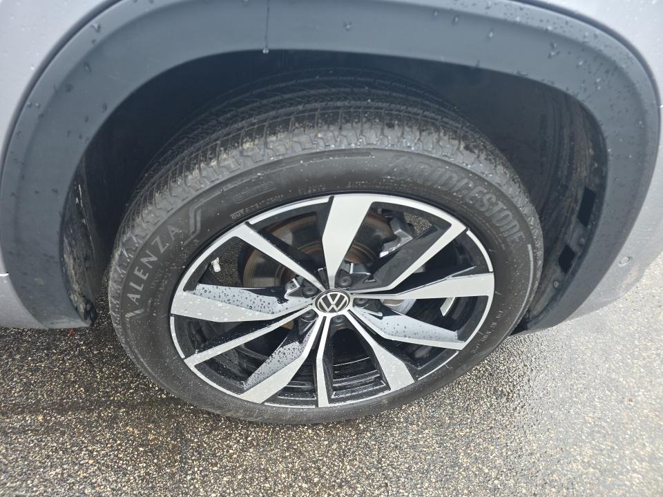 2024 Volkswagen Atlas 2.0T SEL Premium R-Line AWD