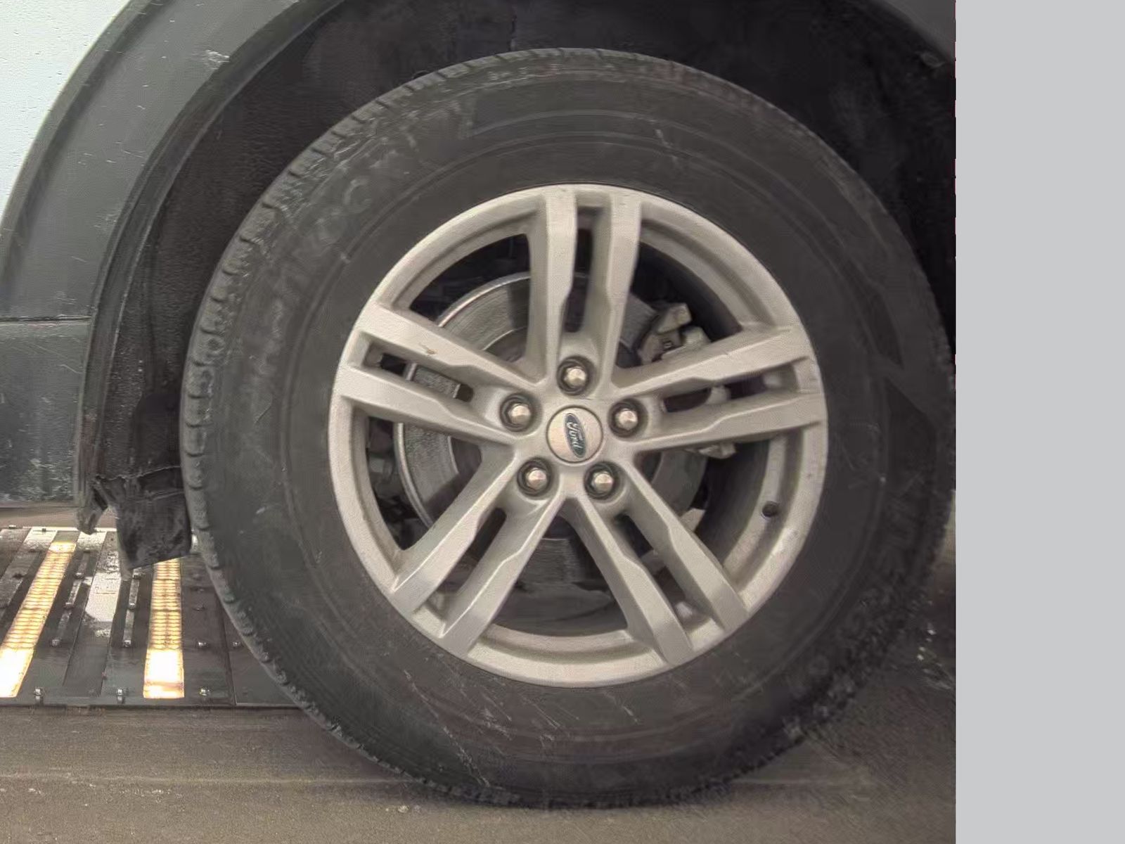 2024 Ford Explorer XLT AWD