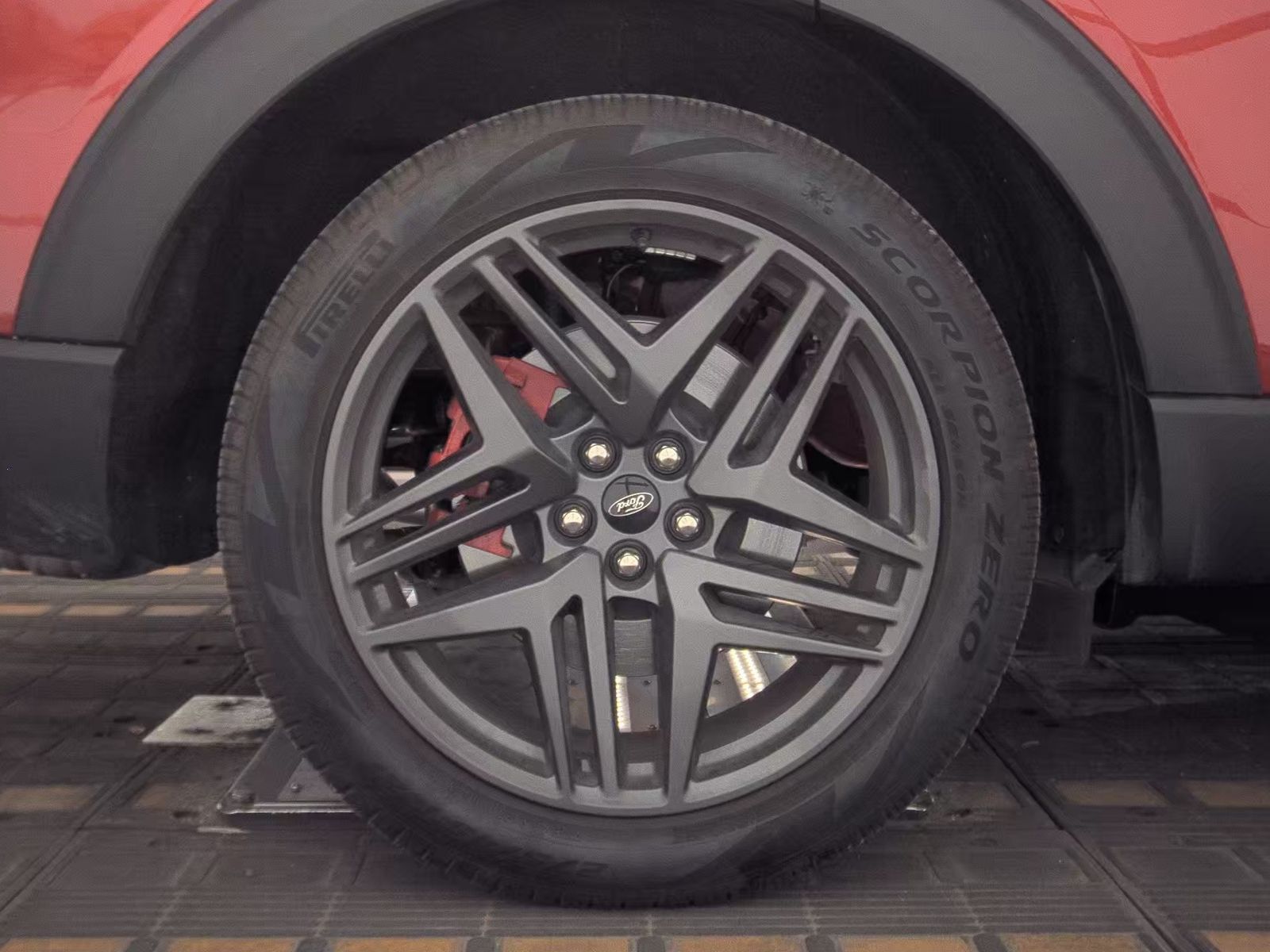 2025 Ford Explorer ST FWD