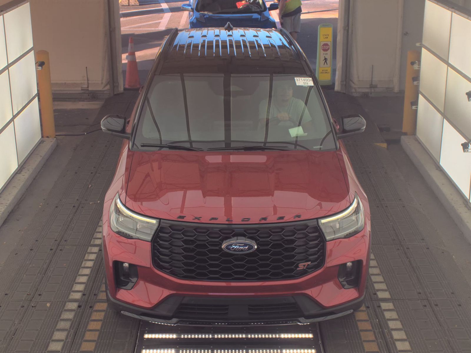 2025 Ford Explorer ST FWD