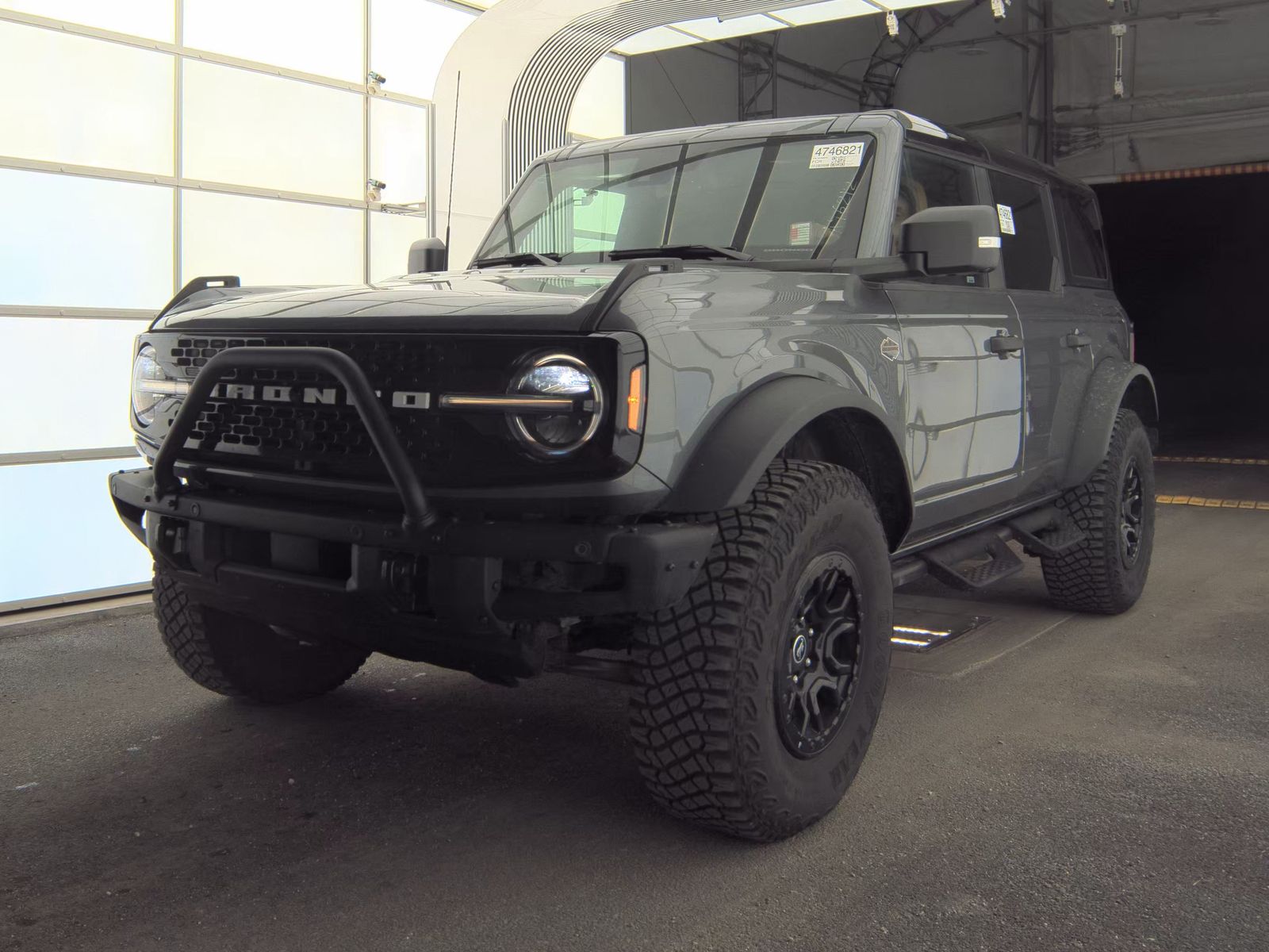 FORD BRONCO - 1