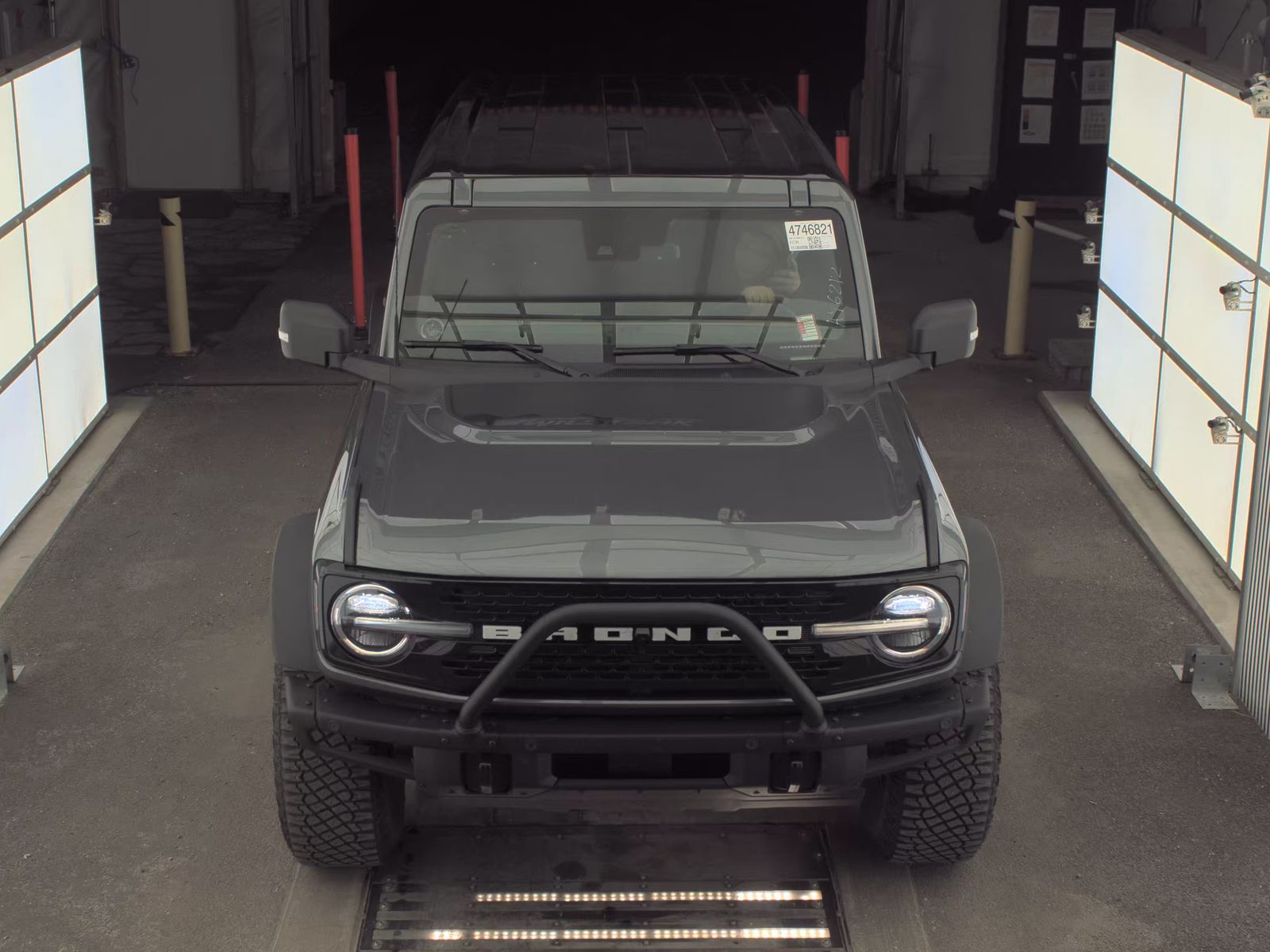FORD BRONCO - 3