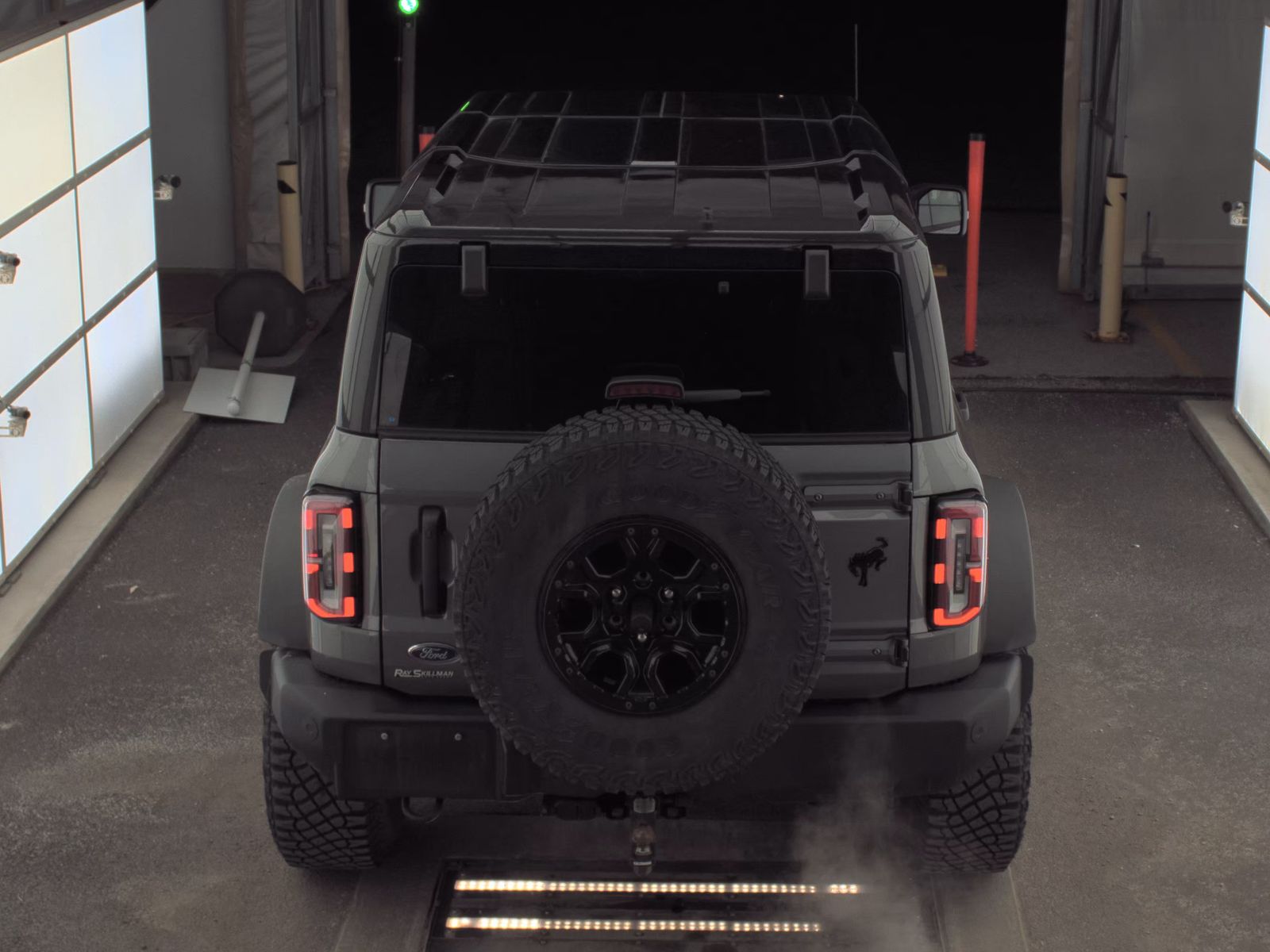FORD BRONCO - 7