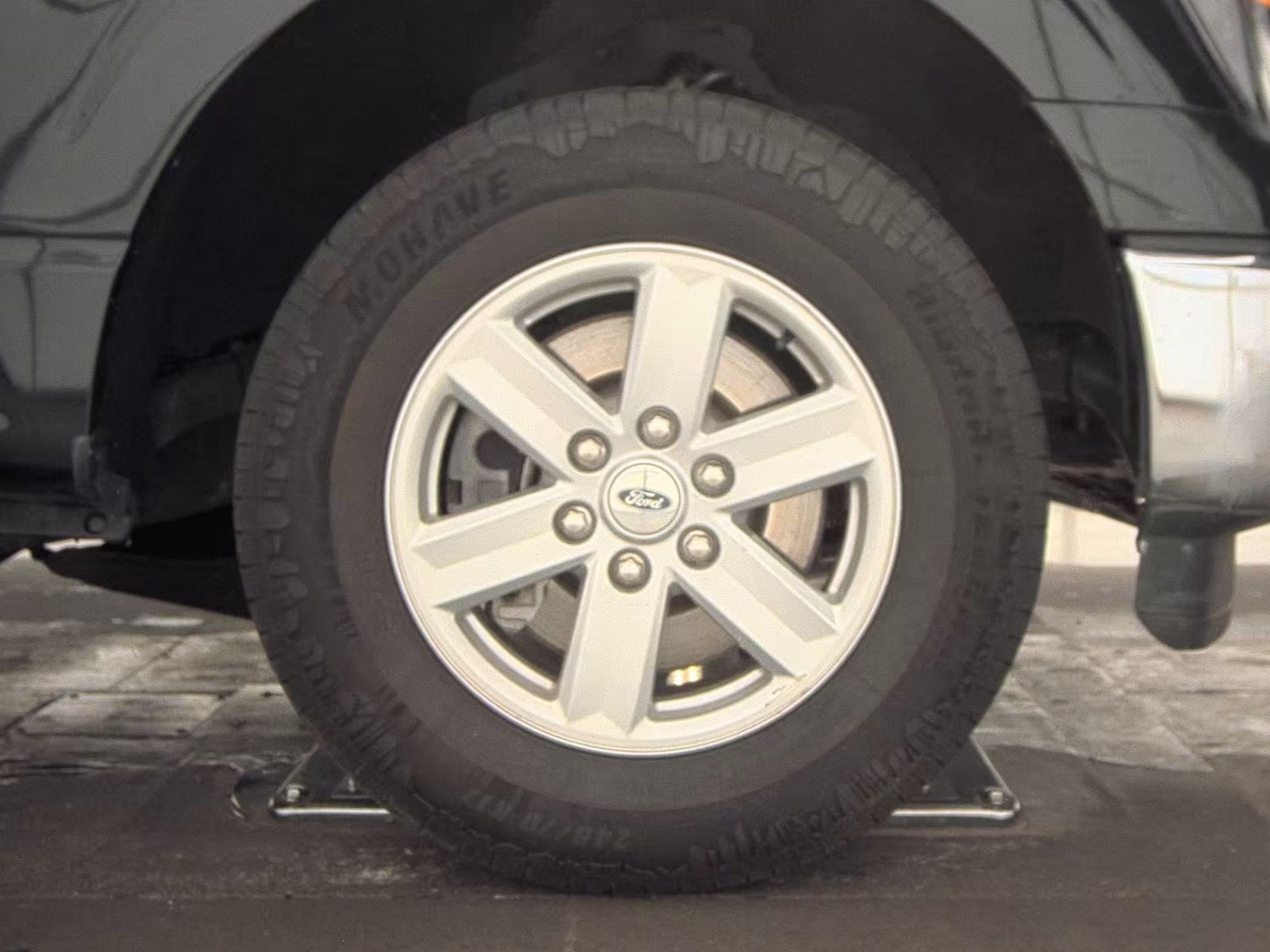 2023 Ford F-150 XLT RWD