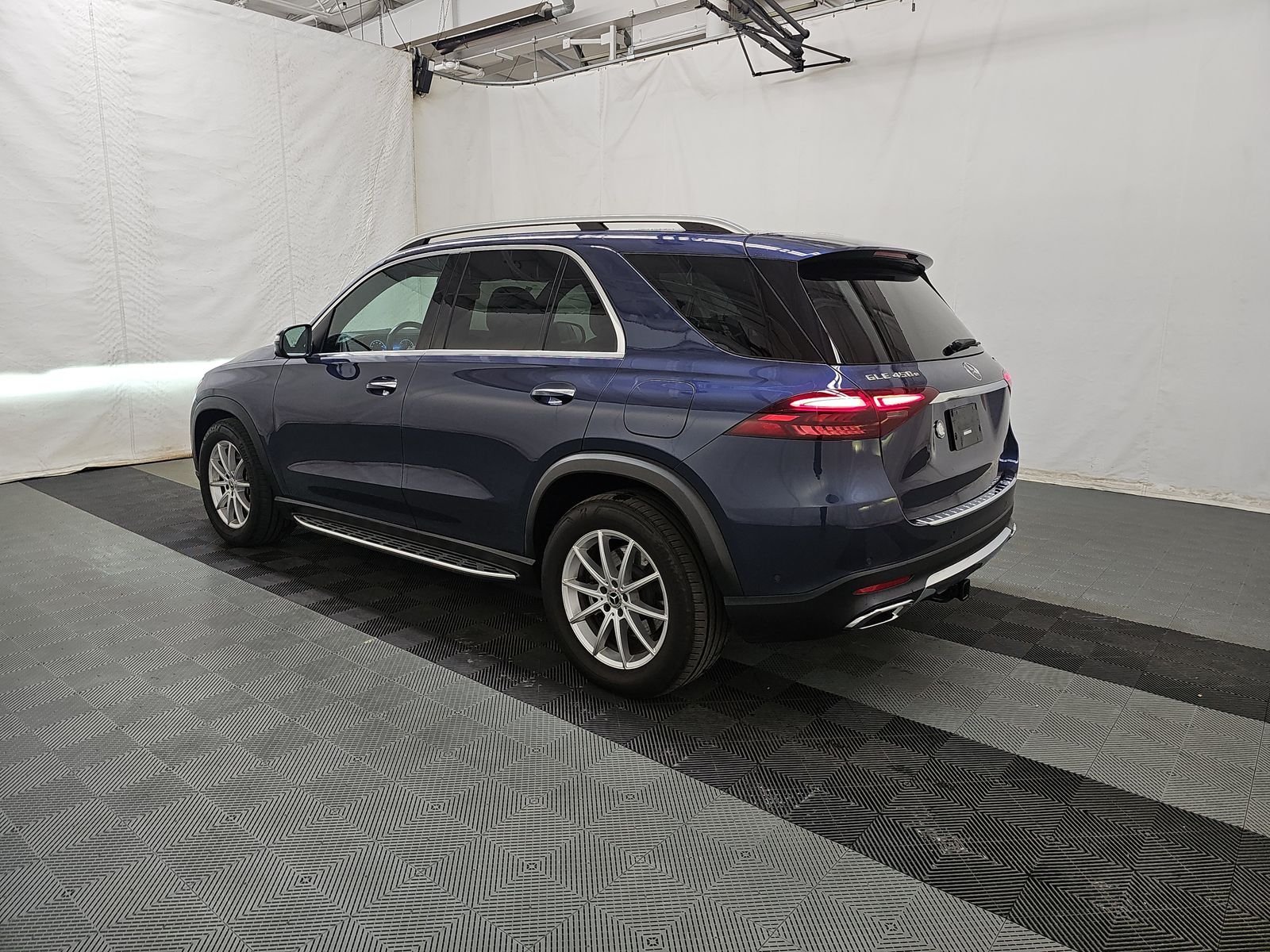 MERCEDES-BENZ GLE - 7