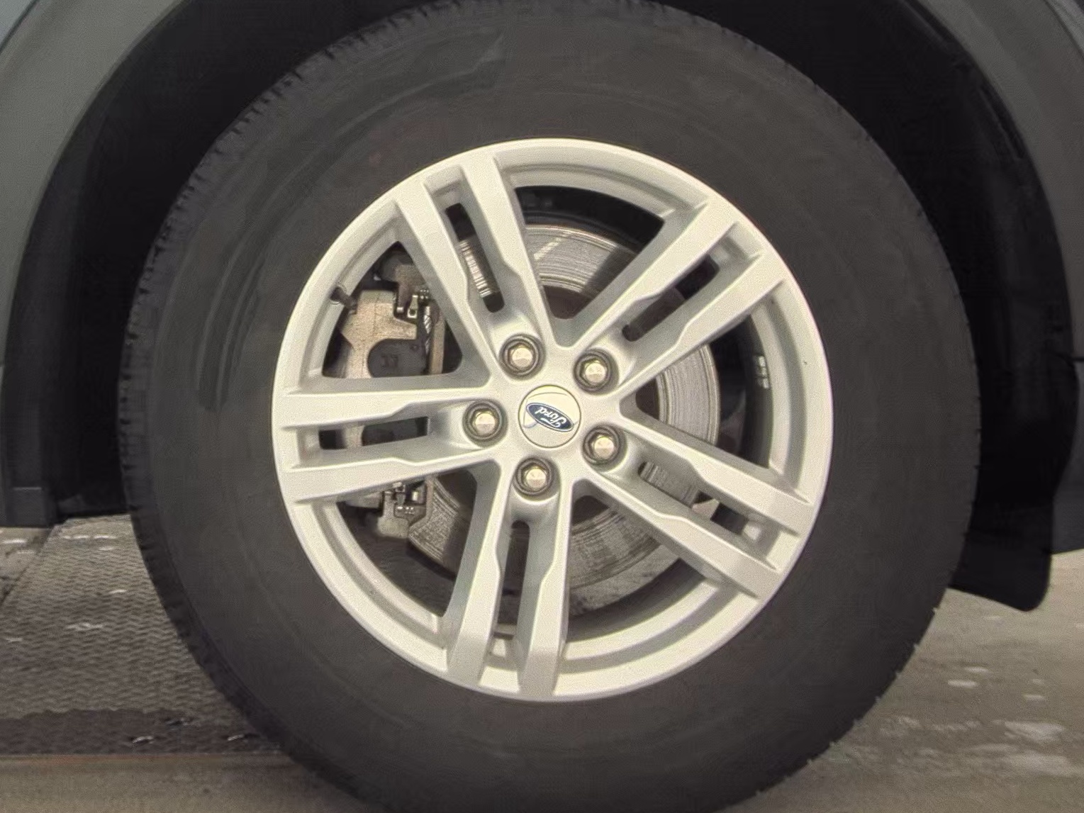 2022 Ford Explorer XLT AWD