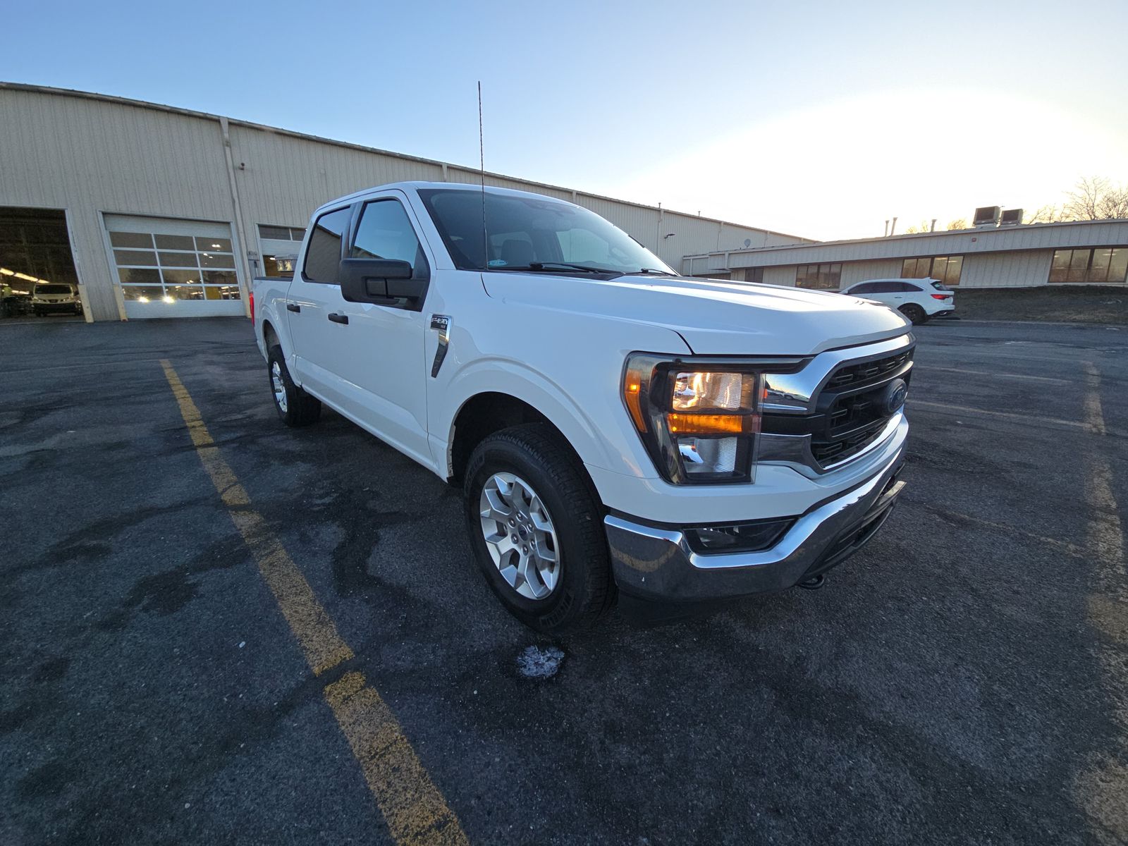 2023 Ford F-150 XLT AWD