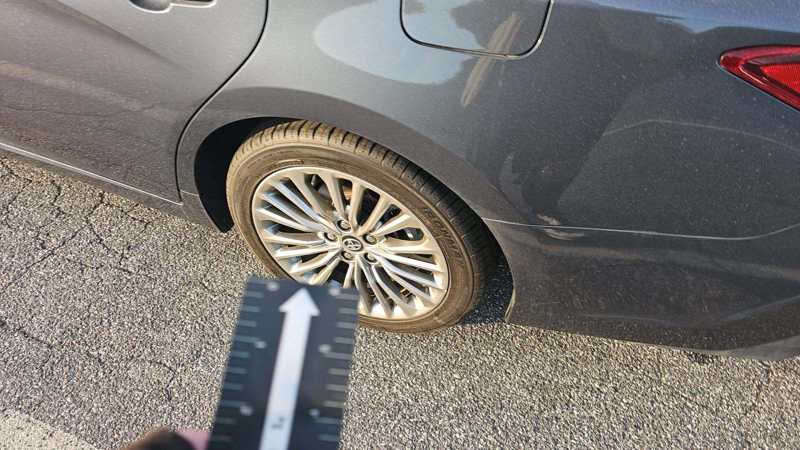 2020 Toyota Avalon Hybrid Limited FWD