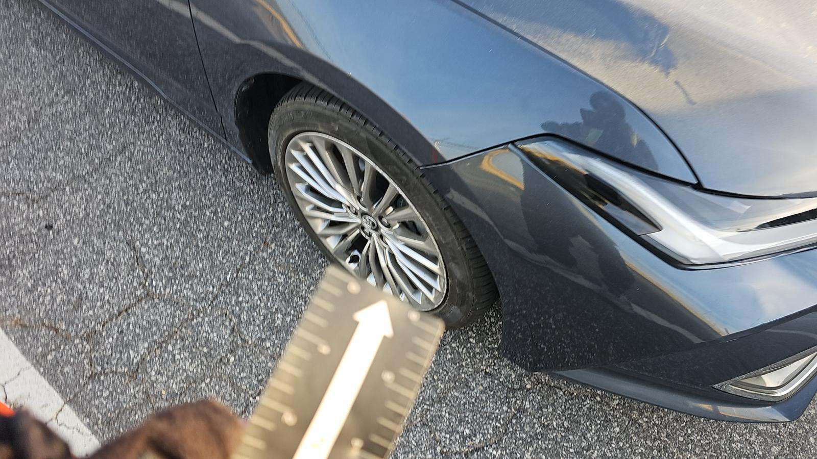 2020 Toyota Avalon Hybrid Limited FWD