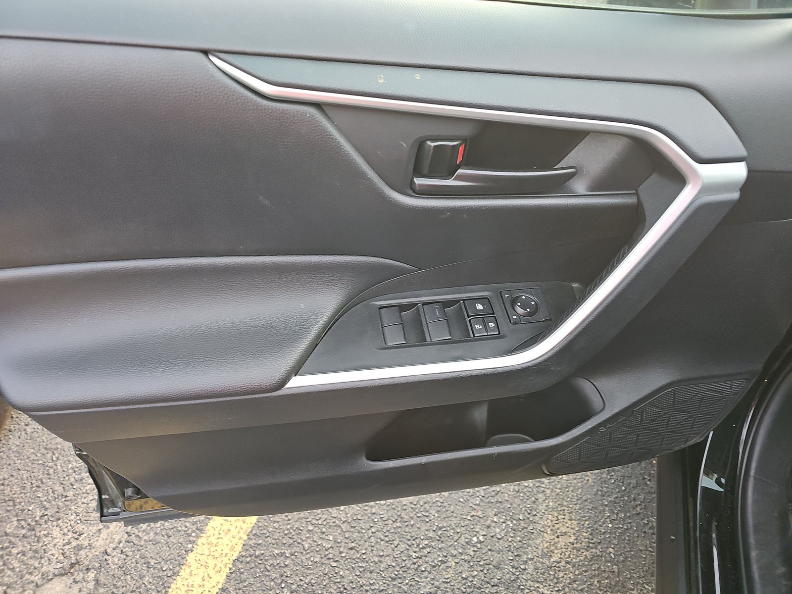 2025 Toyota RAV4 Hybrid LE AWD