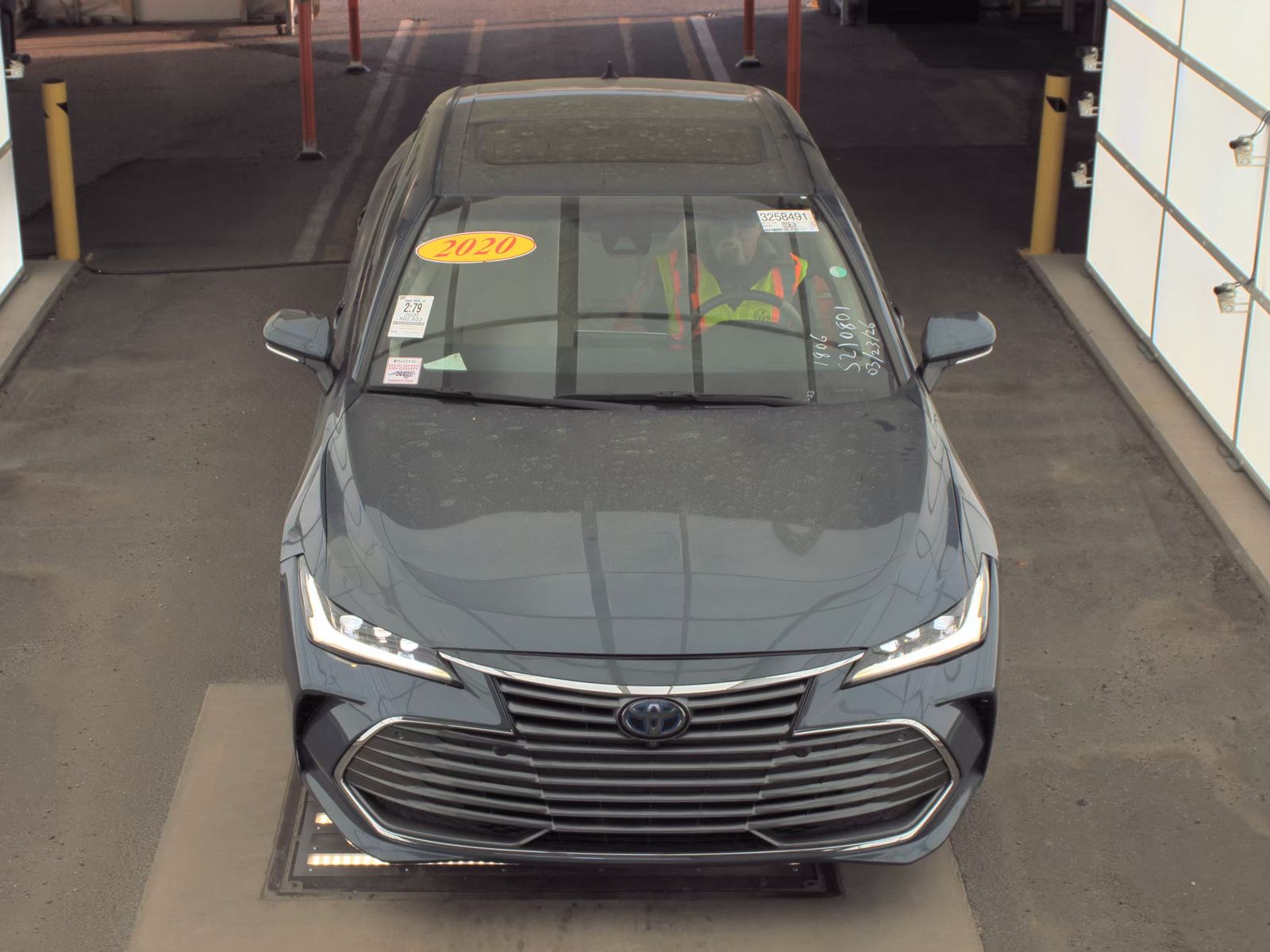 2020 Toyota Avalon Hybrid Limited FWD