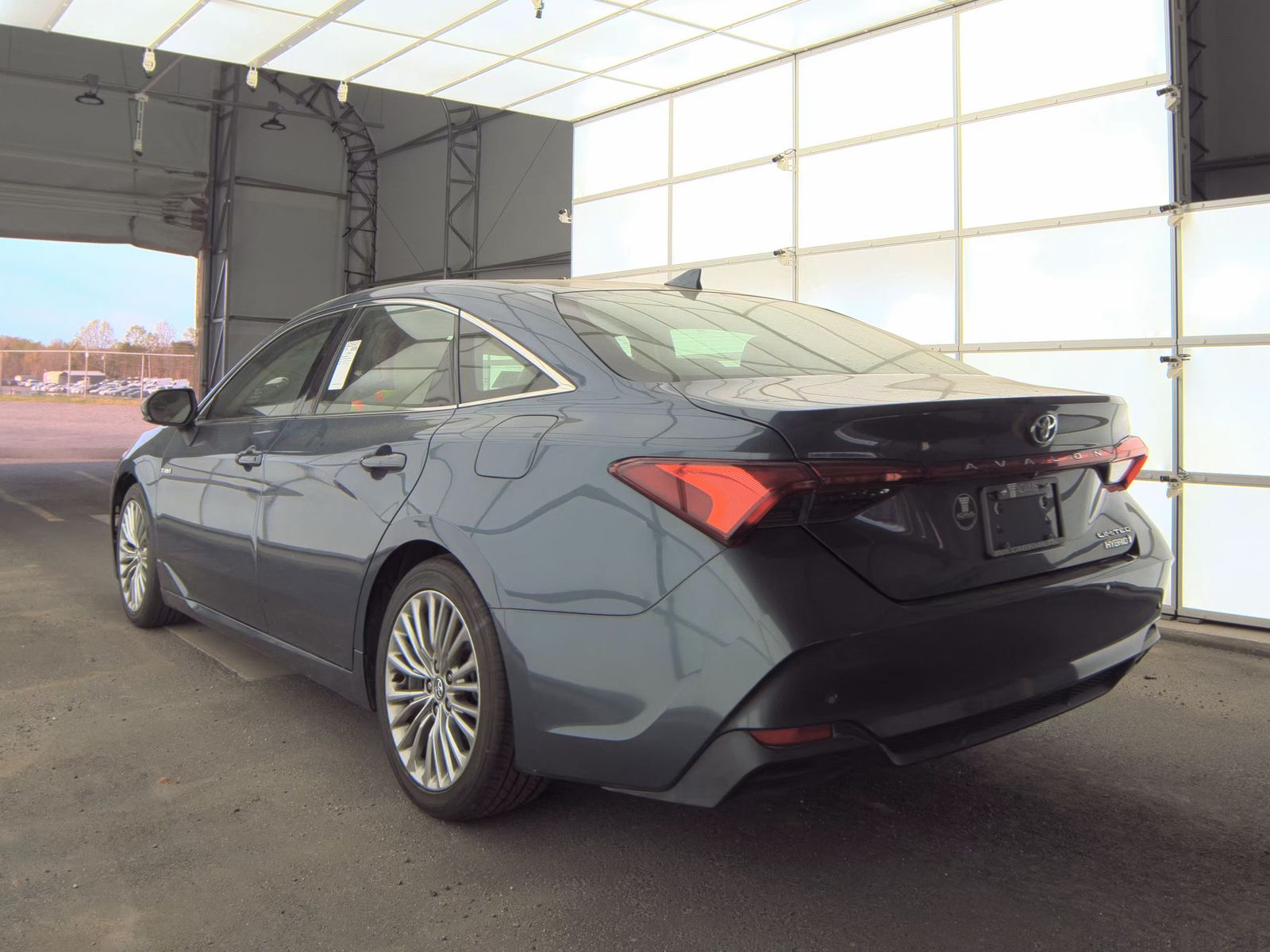 2020 Toyota Avalon Hybrid Limited FWD