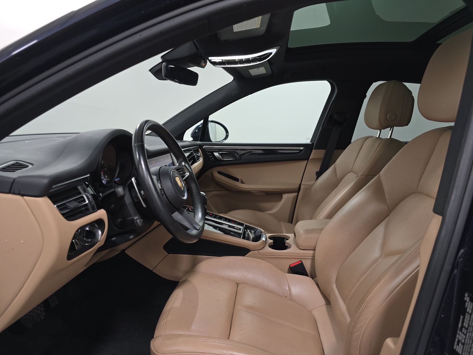 2022 Porsche Macan Base AWD