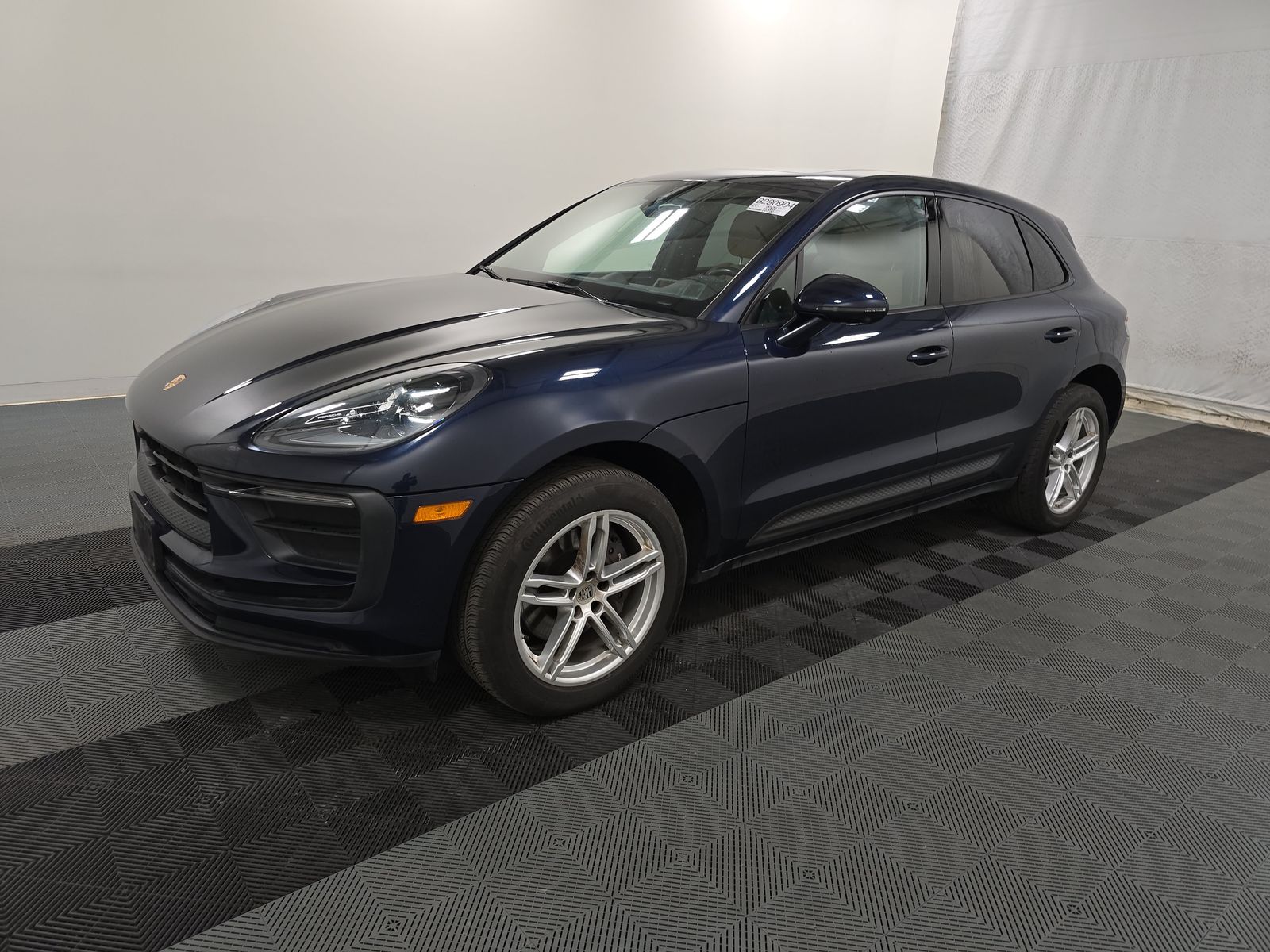 2022 Porsche Macan Base AWD
